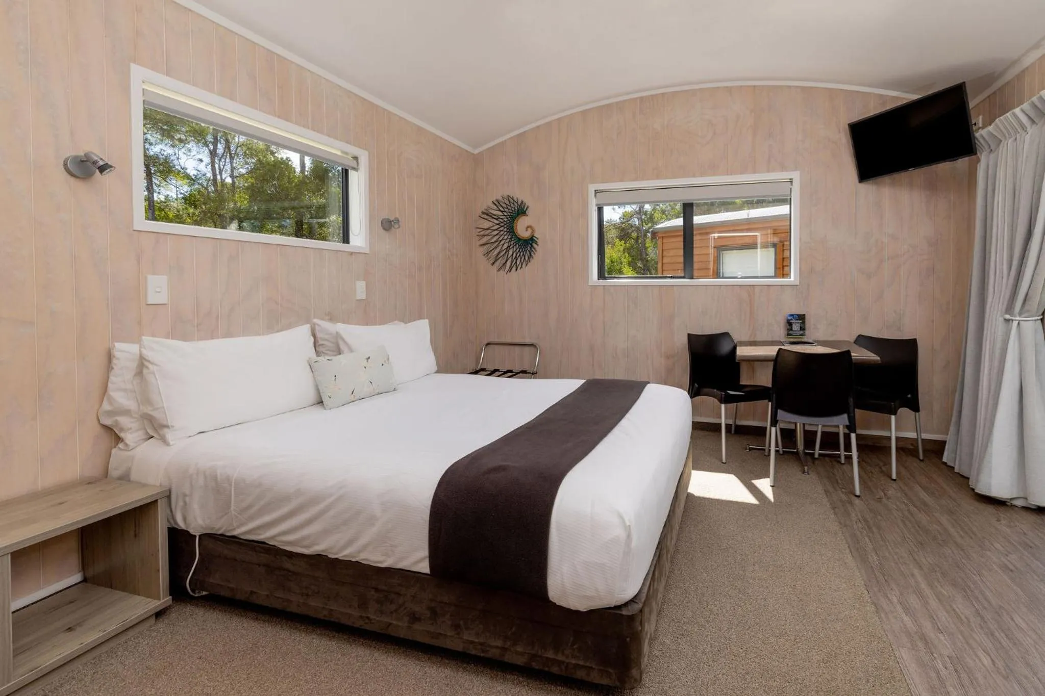 Bedroom, Bed in Hot Water Beach TOP 10 Holiday Park