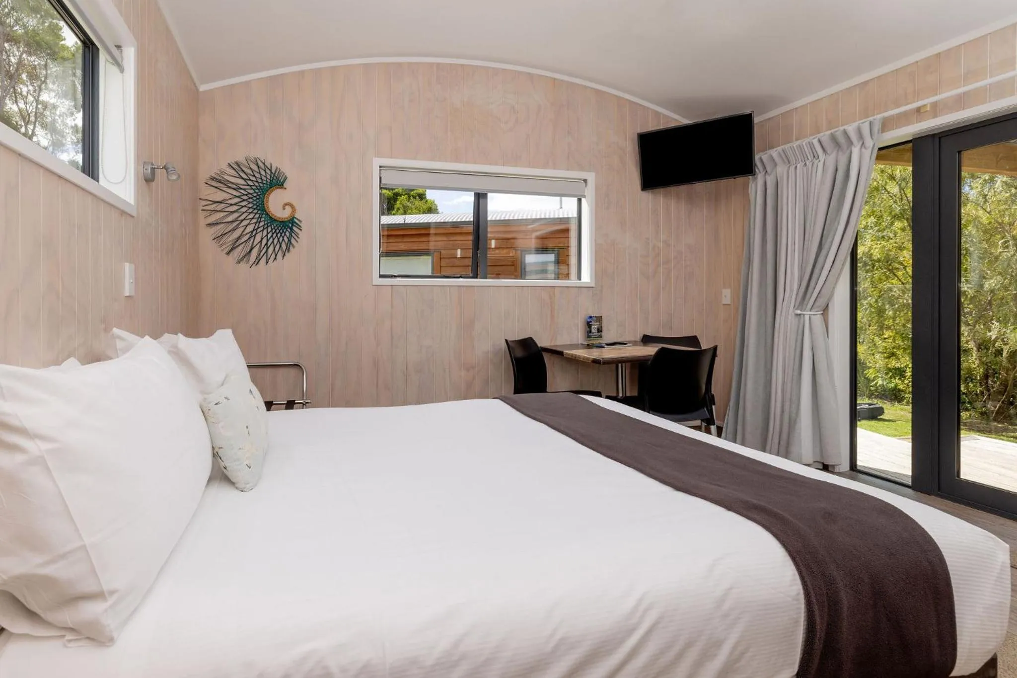 Bedroom, Bed in Hot Water Beach TOP 10 Holiday Park