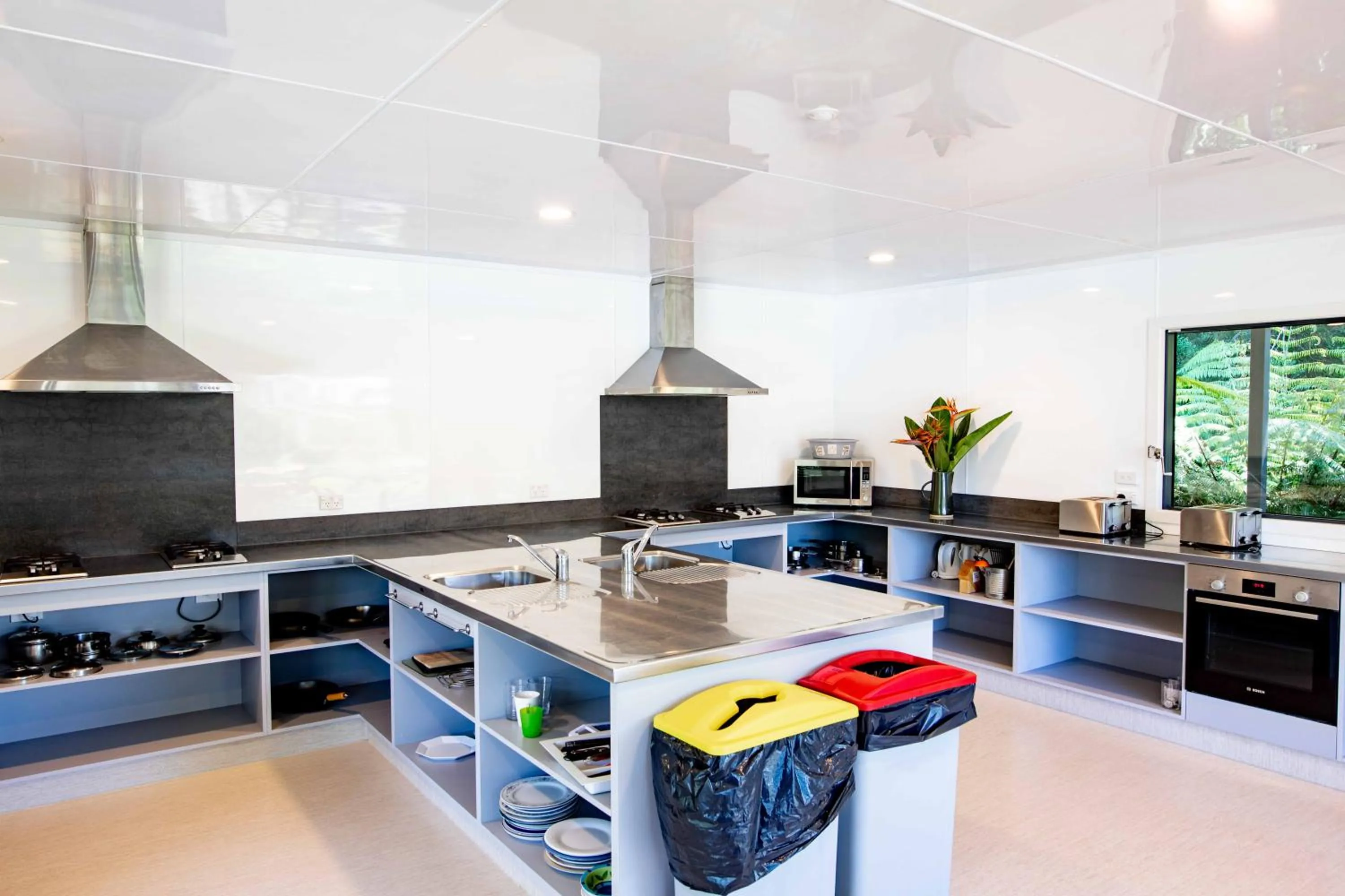 Kitchen or kitchenette in Hot Water Beach TOP 10 Holiday Park