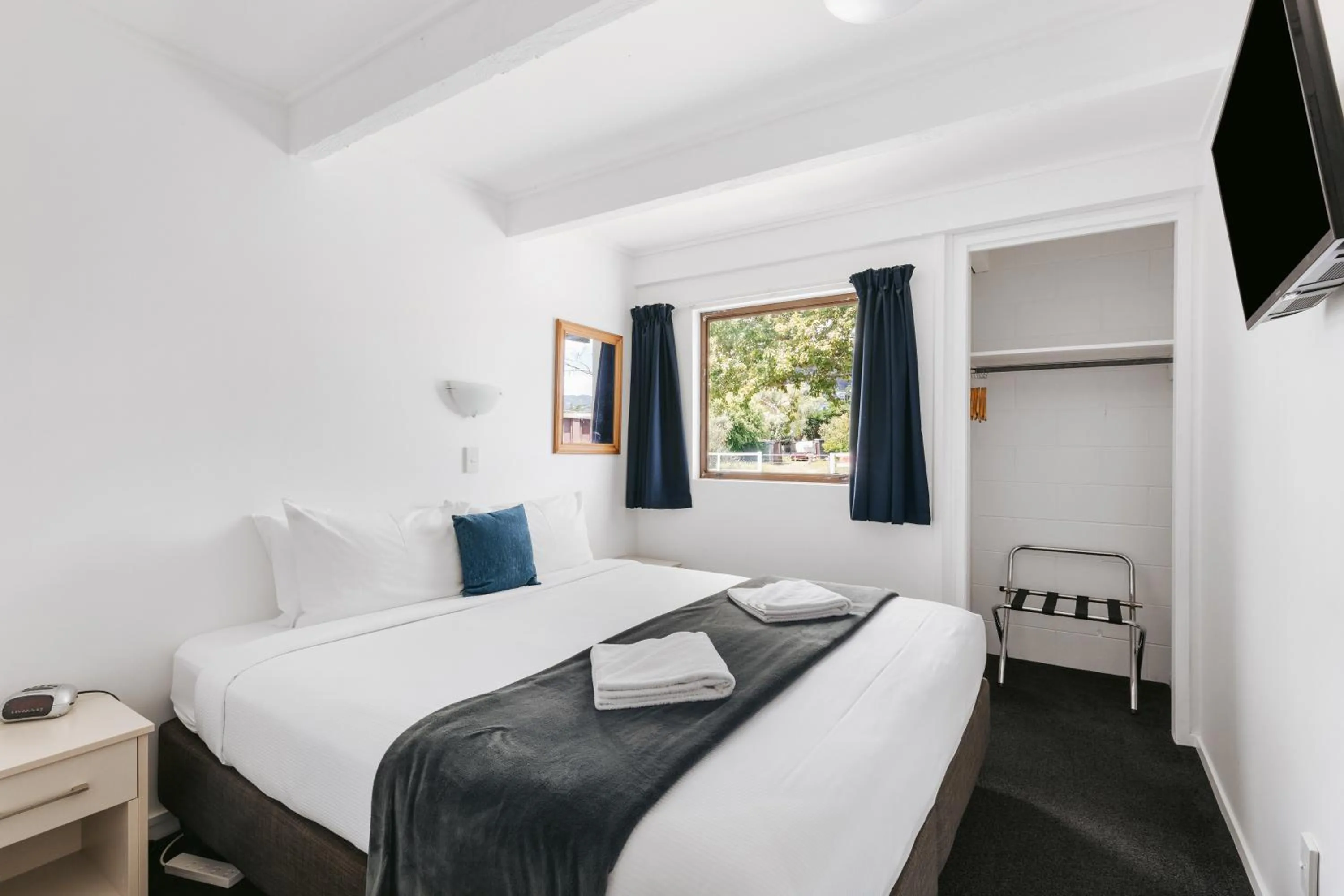 Bed in Rolleston Motel Thames - Wenzel Motels