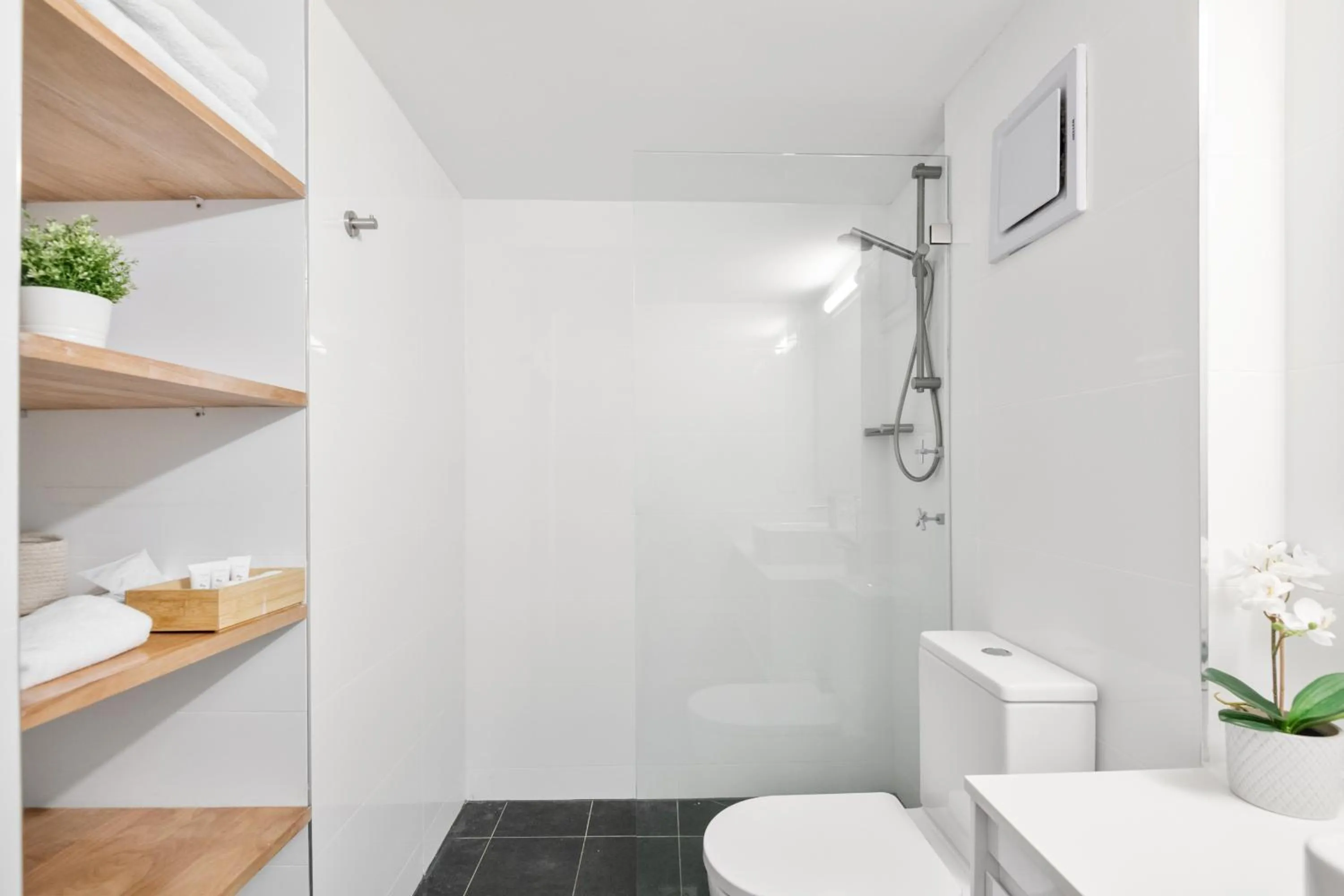 Bathroom in Alpine Gables