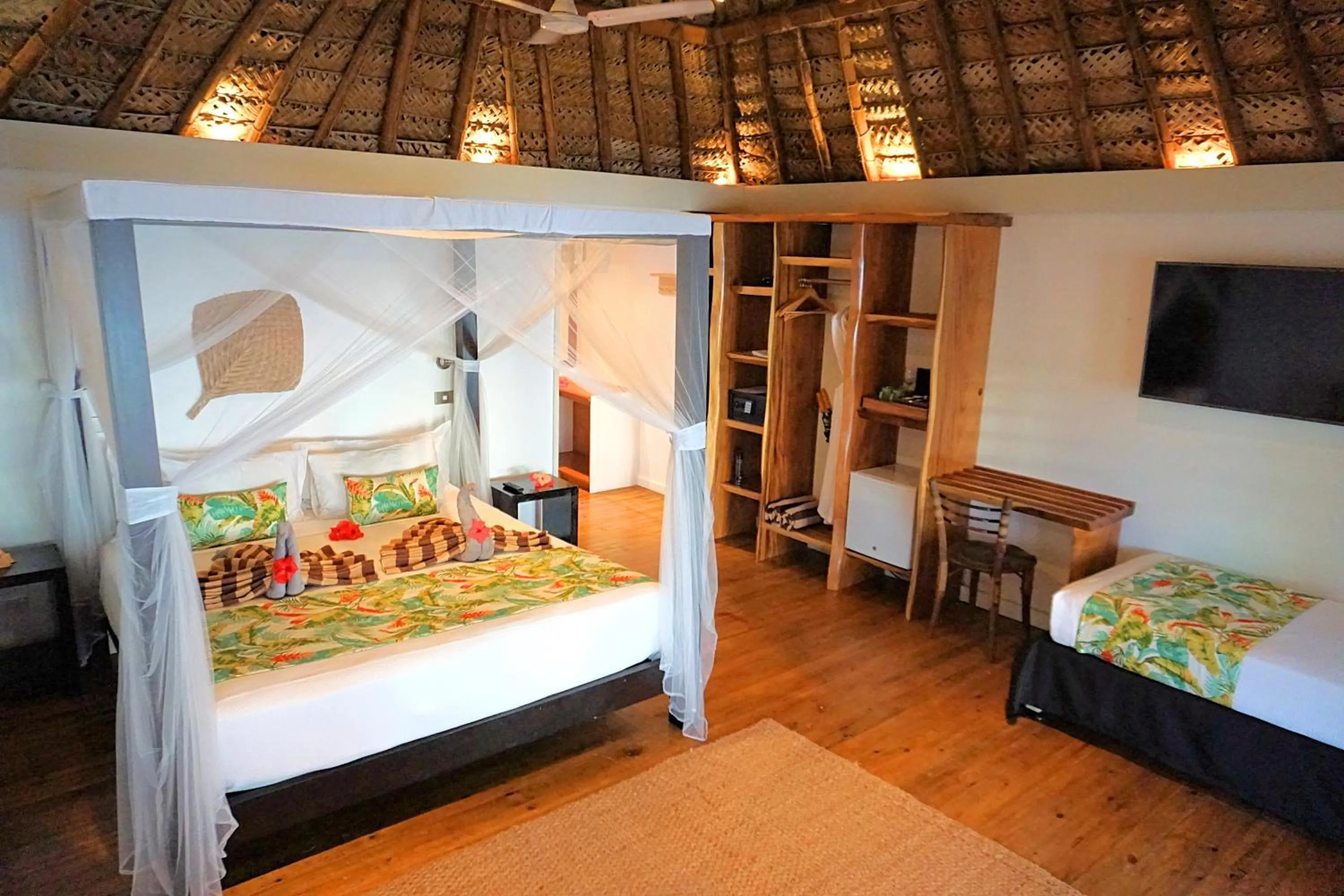 Bed in Octopus Resort