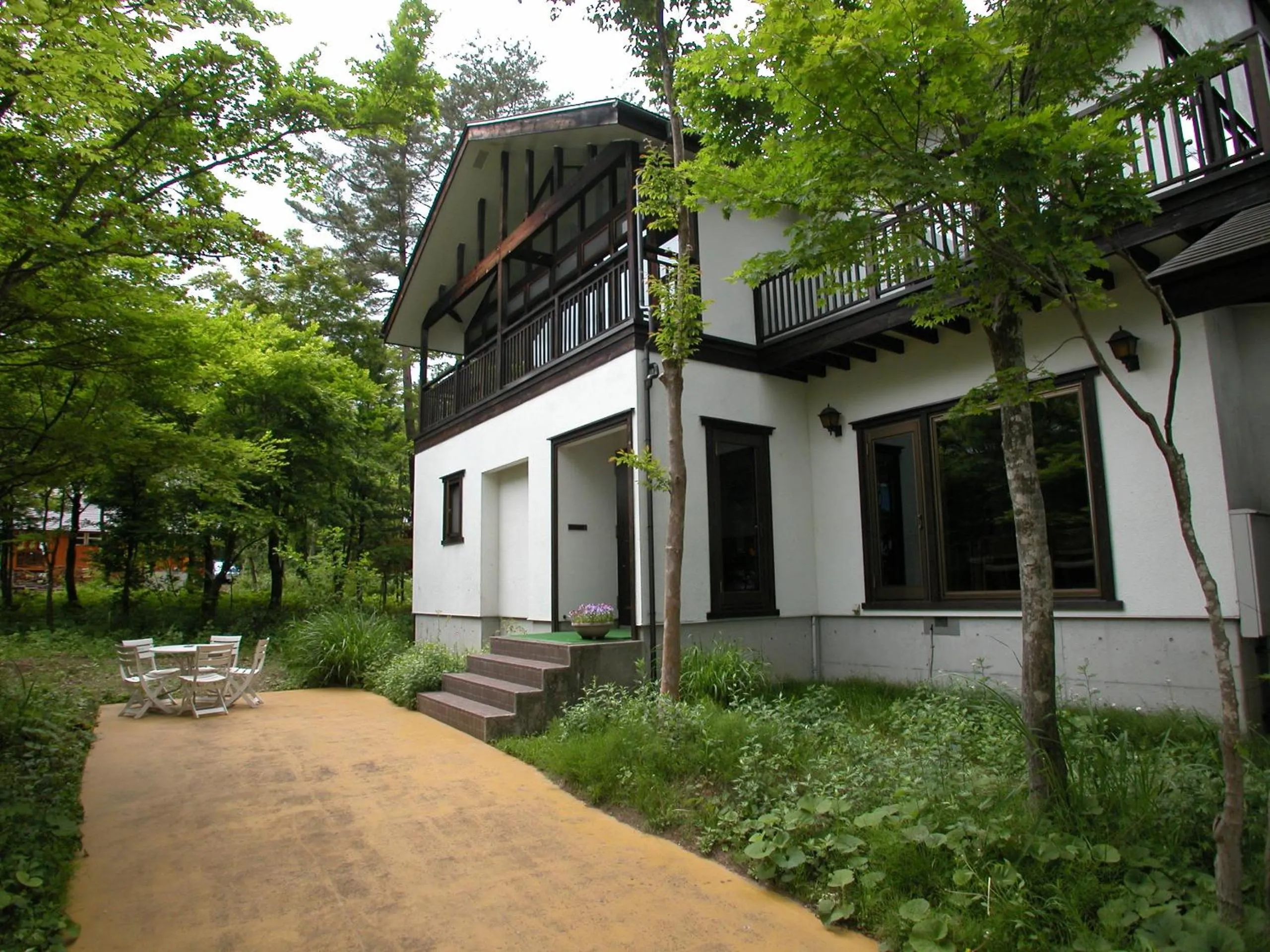 Facade/entrance in B&B Koyuki Hakuba