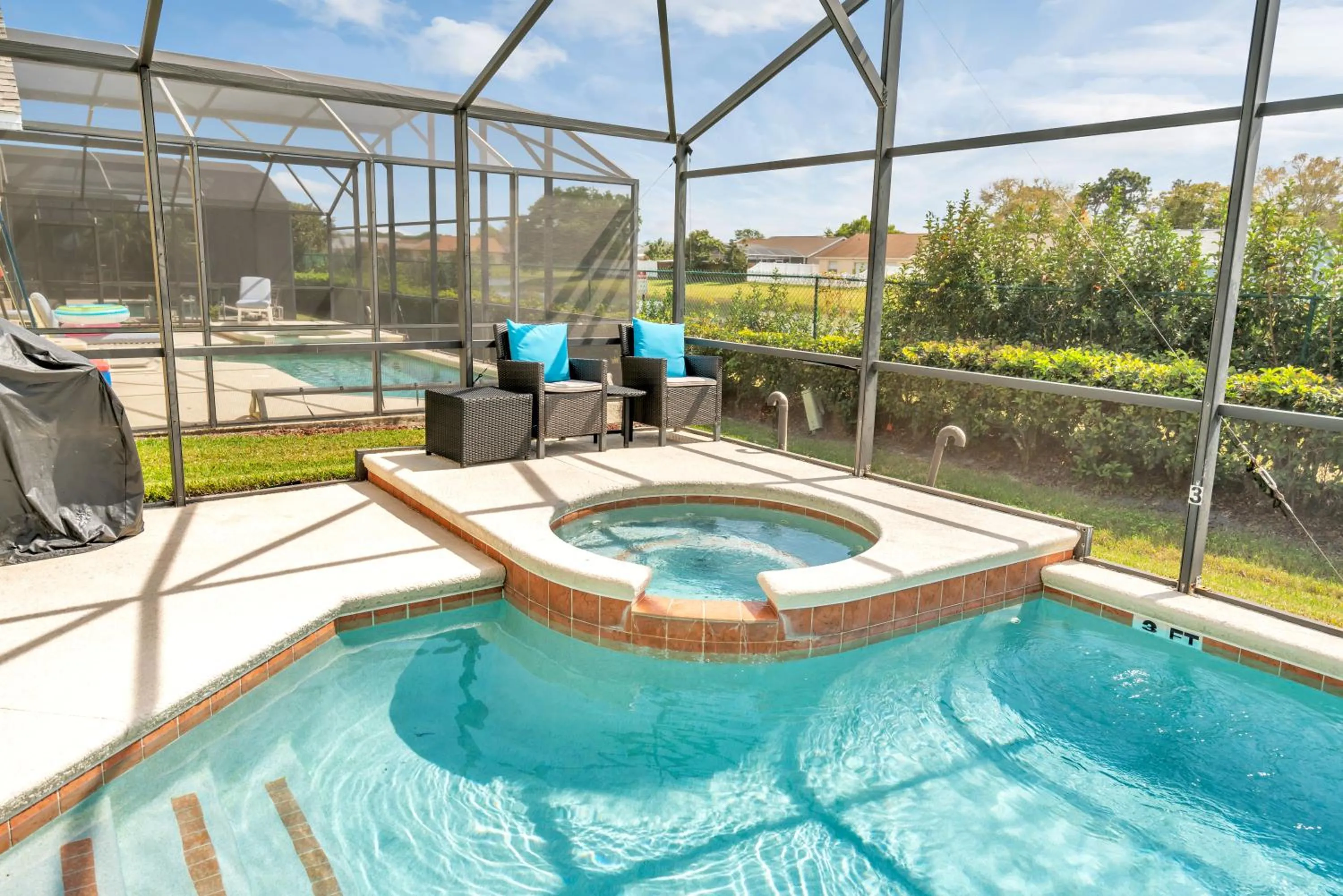 Hot Tub in Disney Dream with Hot Tub, Pool, Xbox, Games Room, Lakeview, 10 min to Disney, Clubhouse