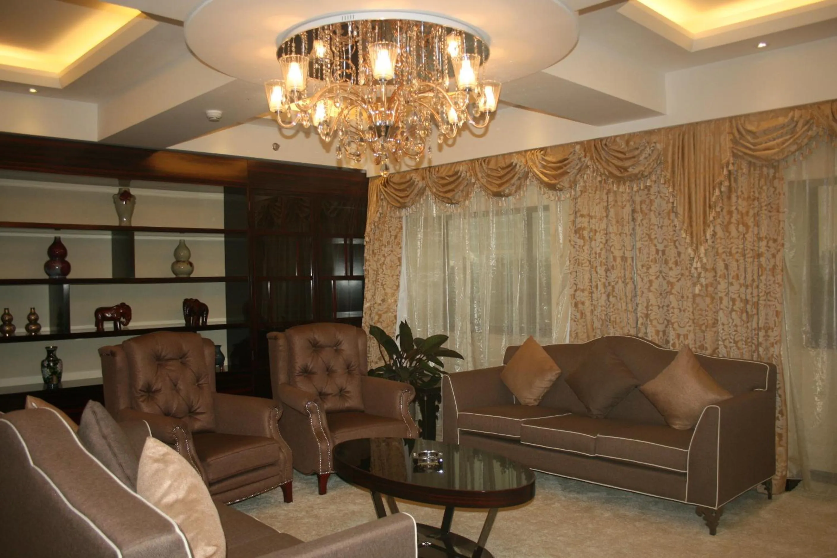 Living room in Zhengzhou Jianguo Hotel