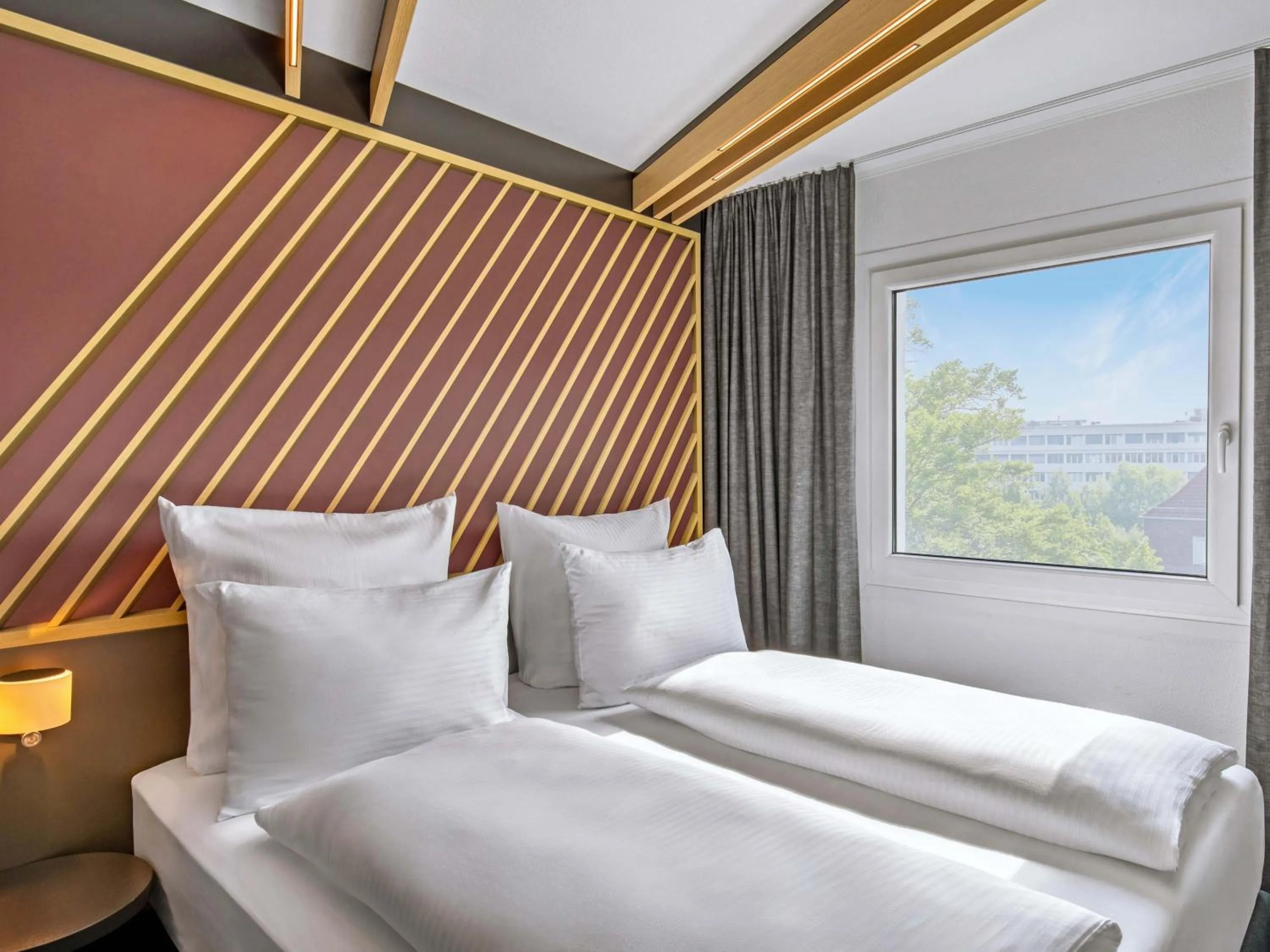 Photo of the whole room, Bed in B&B Hotel Hamburg-Airport