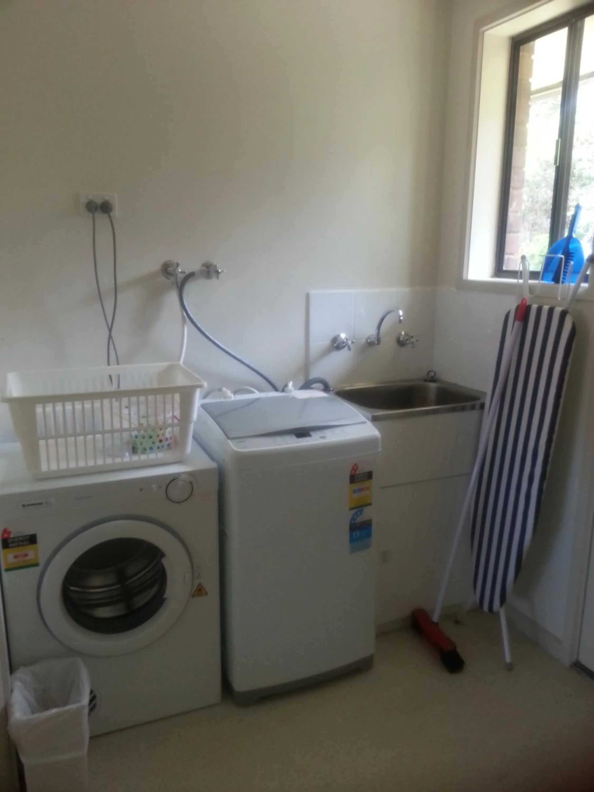 Motel24Seven and Apartments