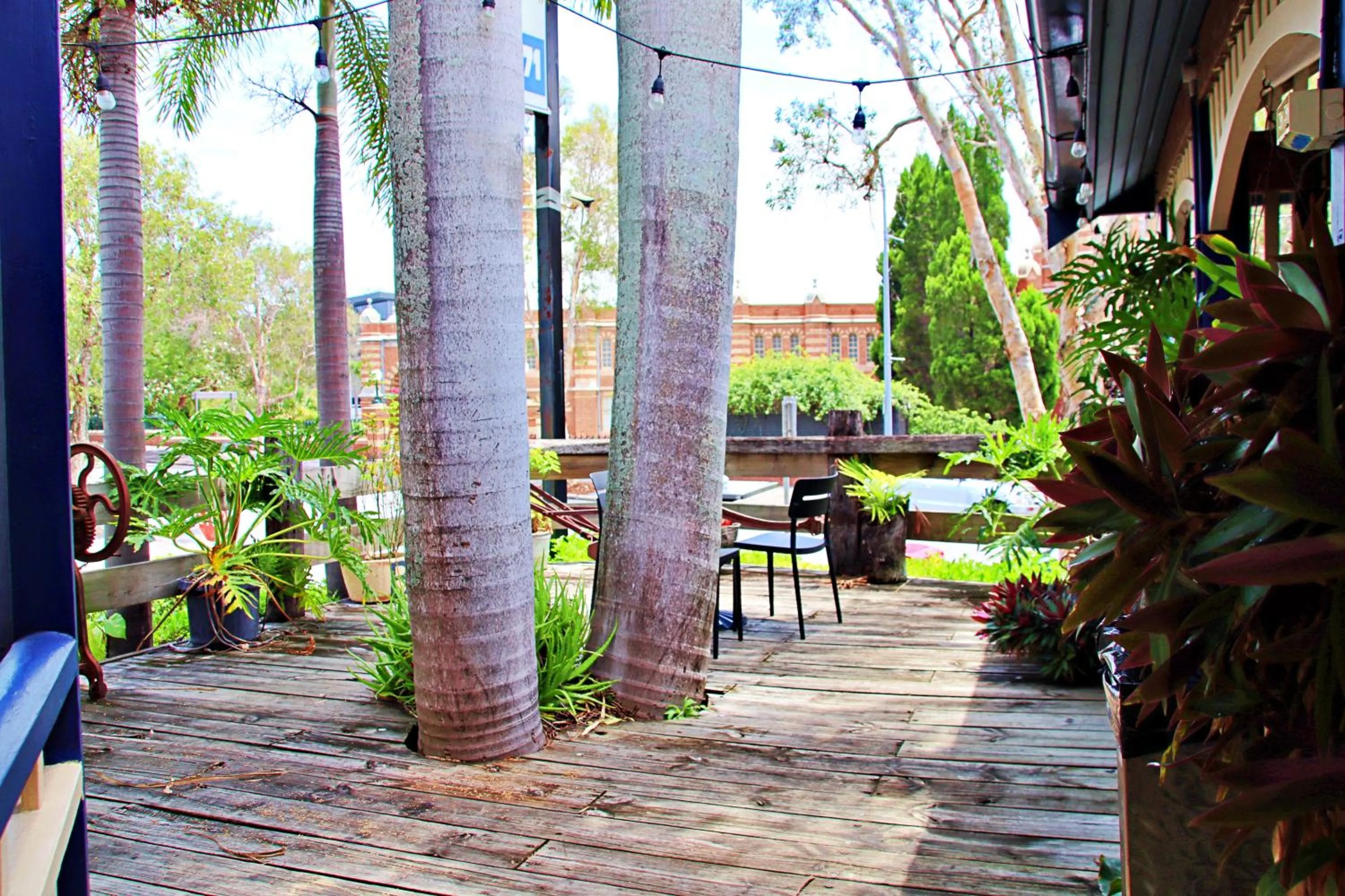 Property building in Brisbane Manor