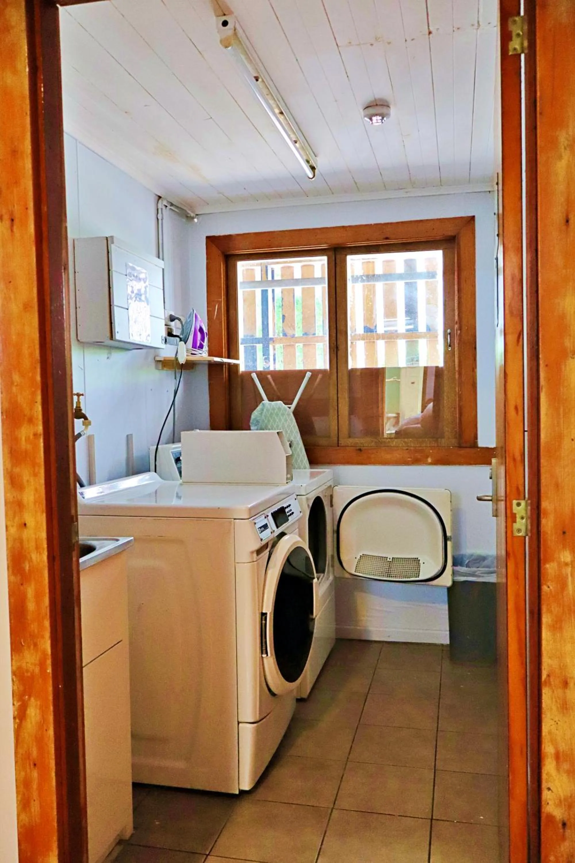 laundry in Brisbane Manor