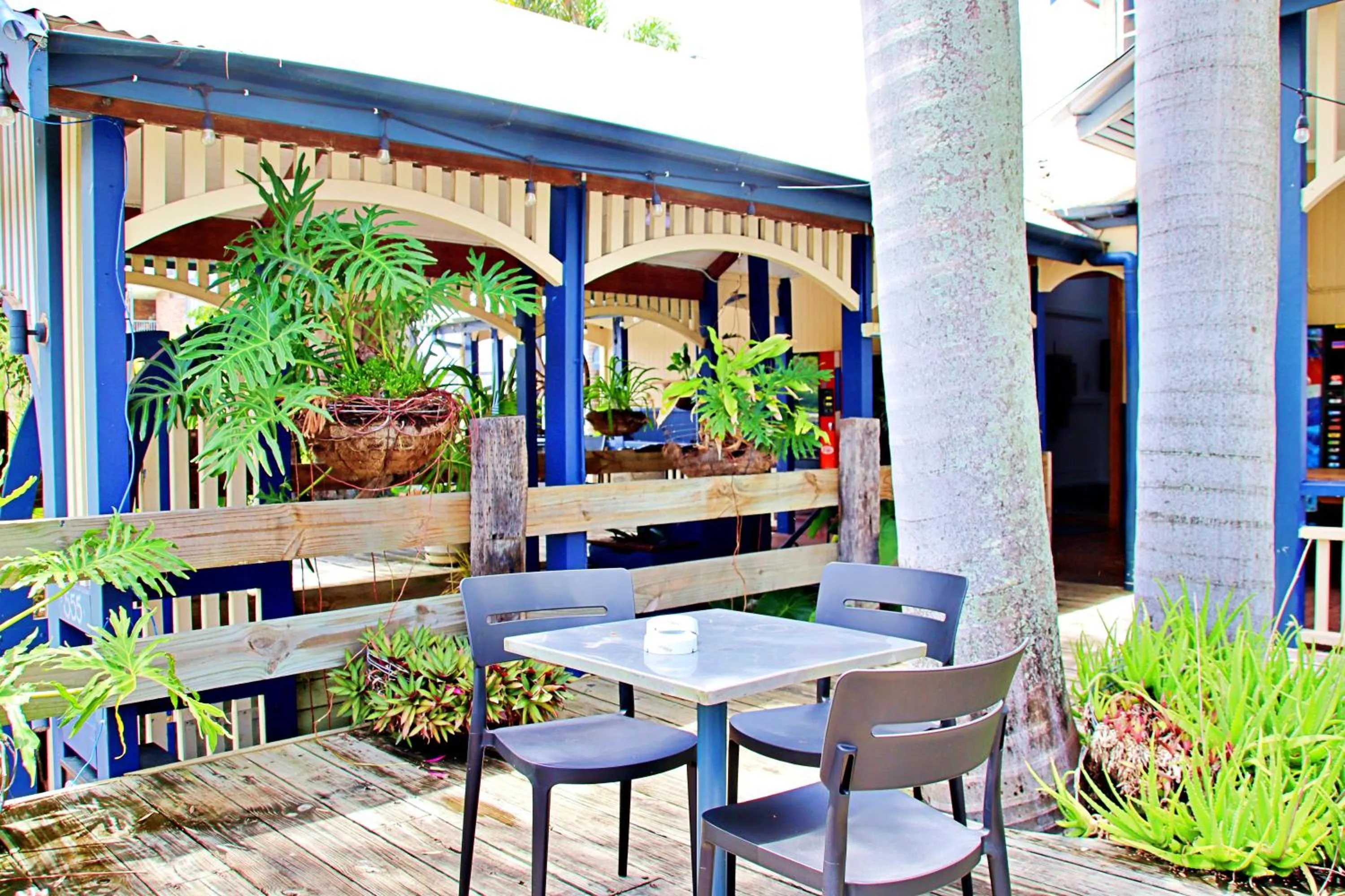 Property building in Brisbane Manor