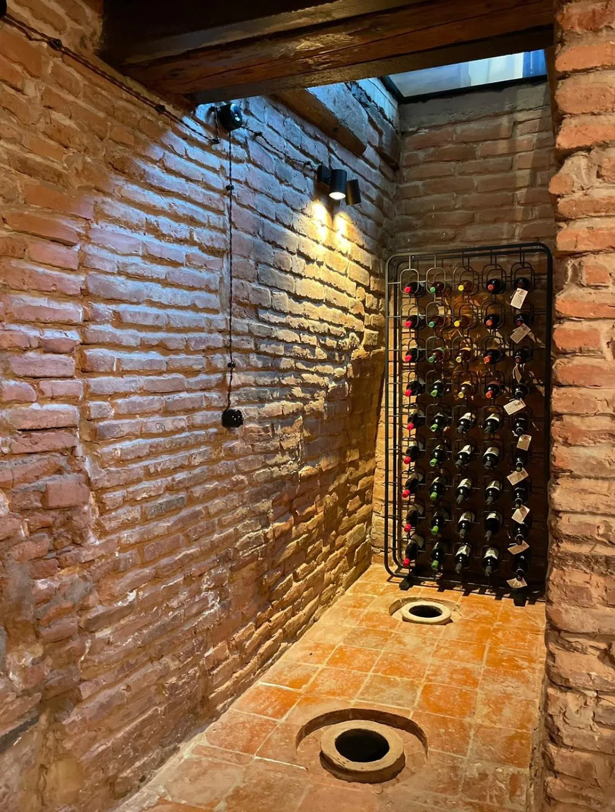 Restaurant/places to eat in Arts Hotel Tbilisi