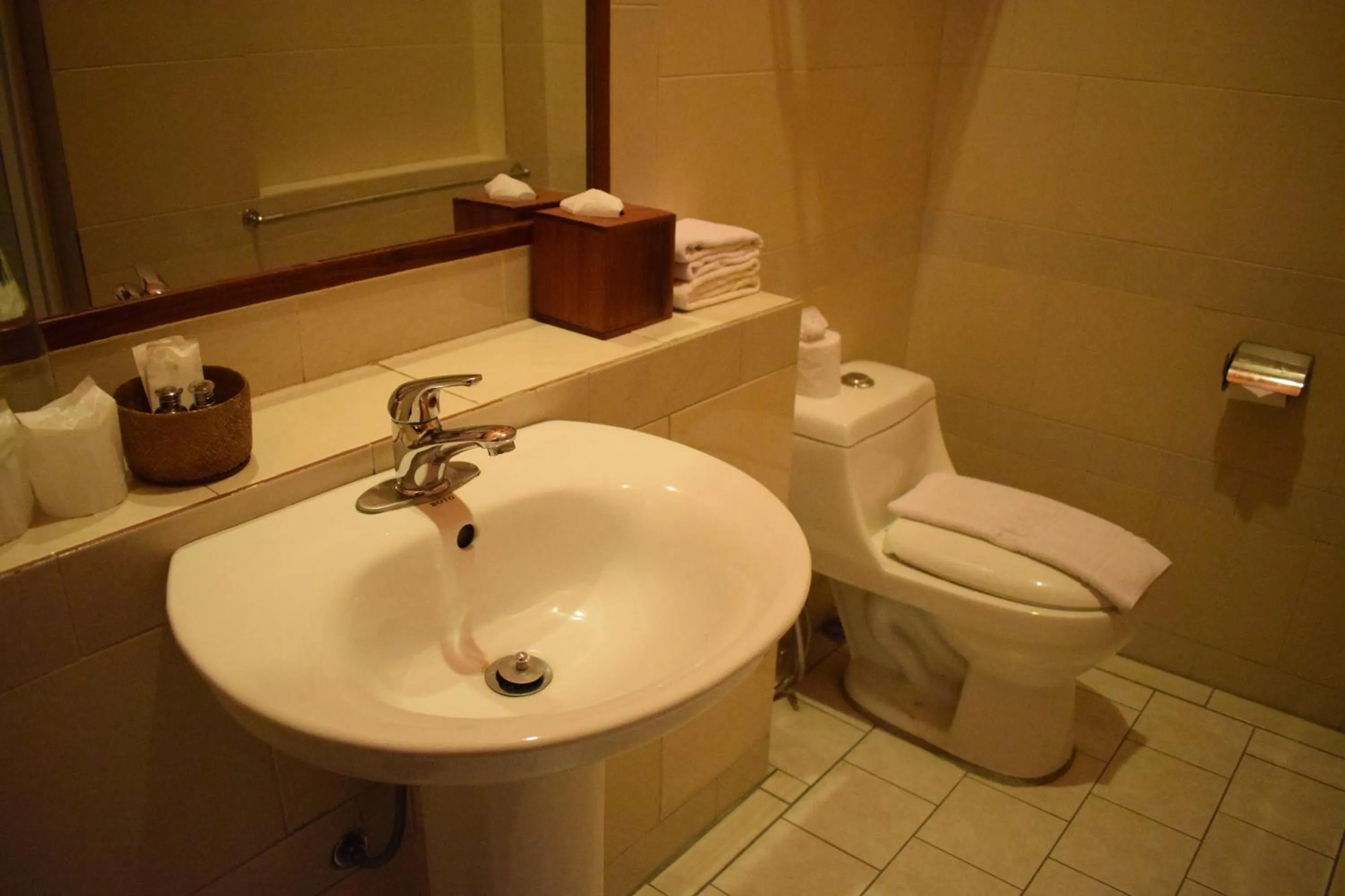 Bathroom in Sala Prabang Hotel