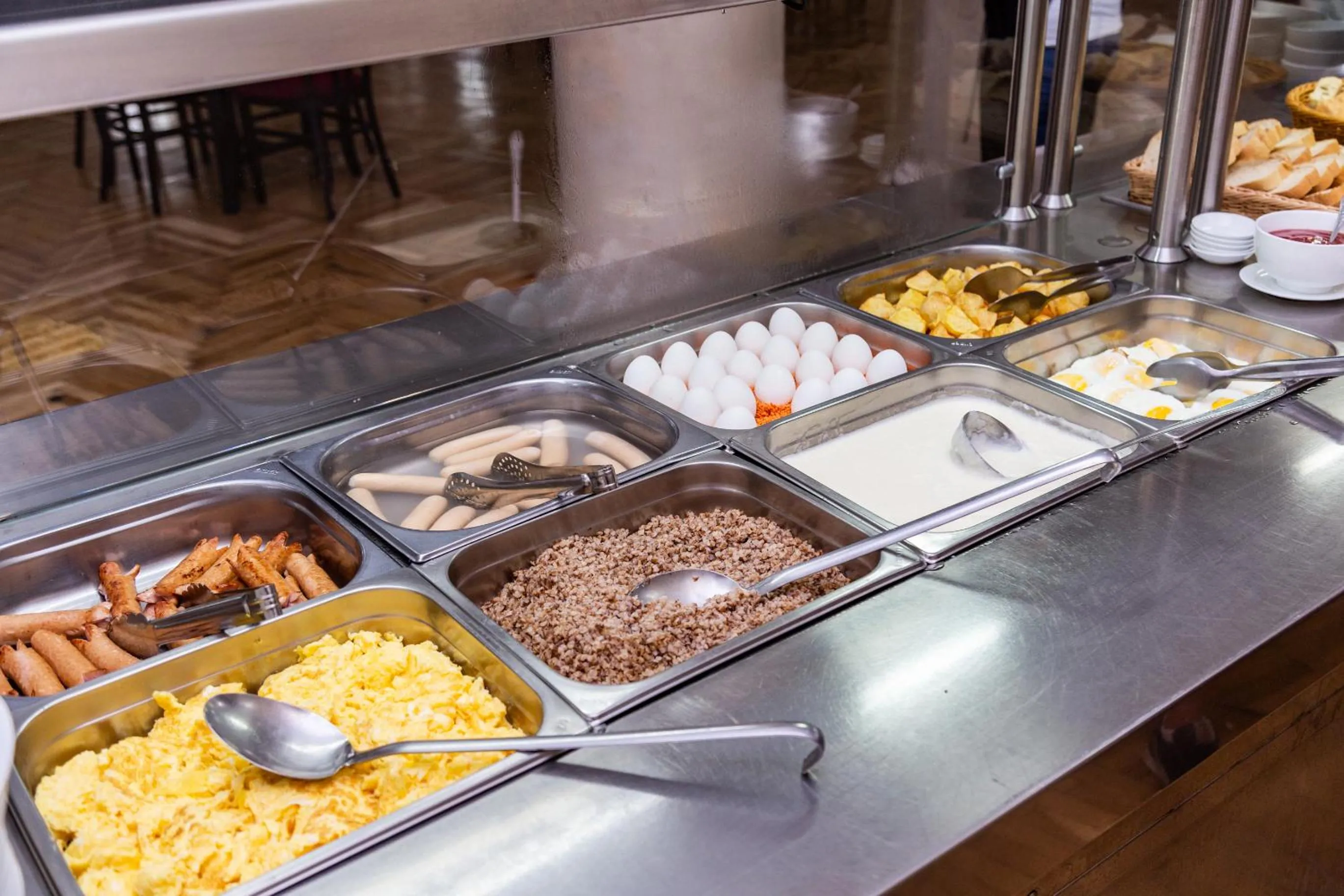 Buffet breakfast in Legends Tskaltubo Spa Resort