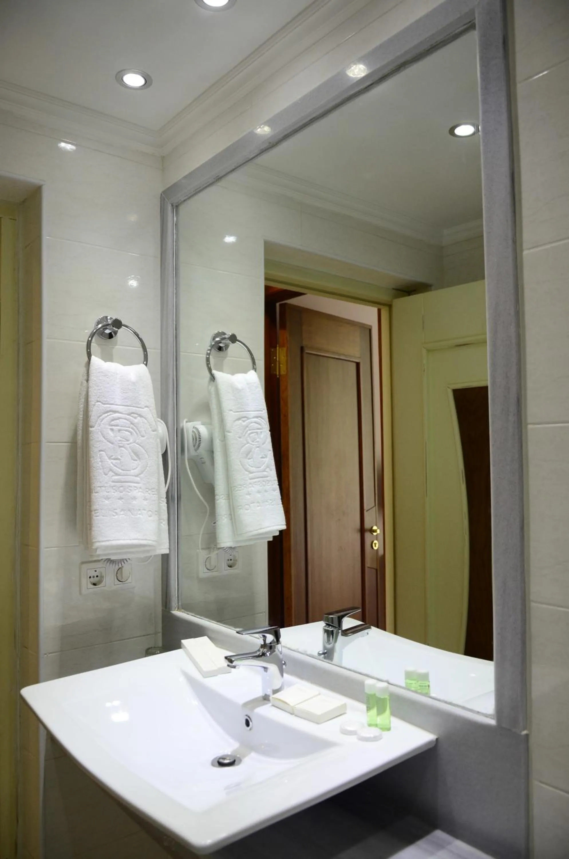 Bathroom in Legends Tskaltubo Spa Resort