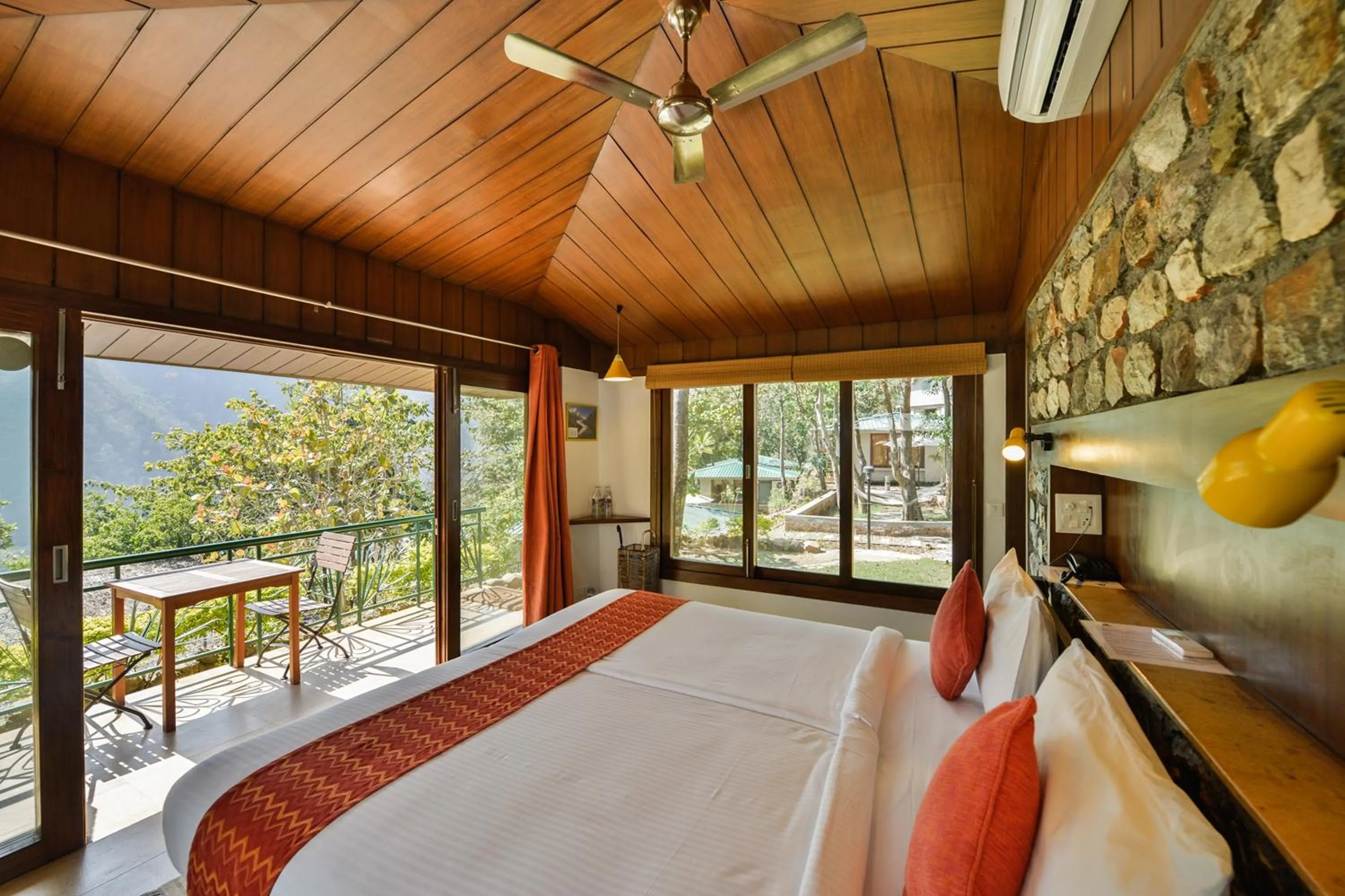 Bed in Atali Ganga Resort, Rishikesh