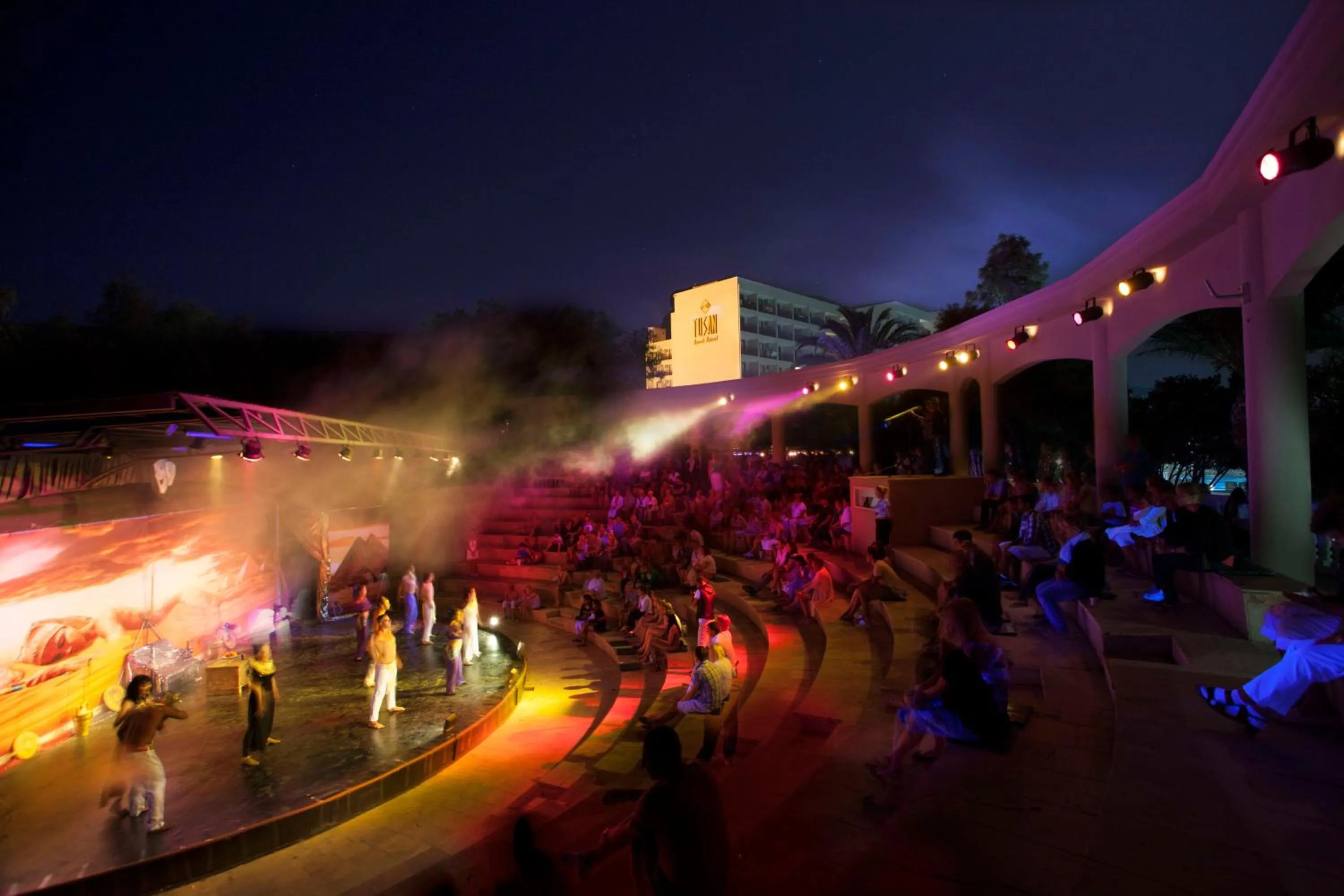 Evening entertainment in Tusan Beach Resort - All Inclusive