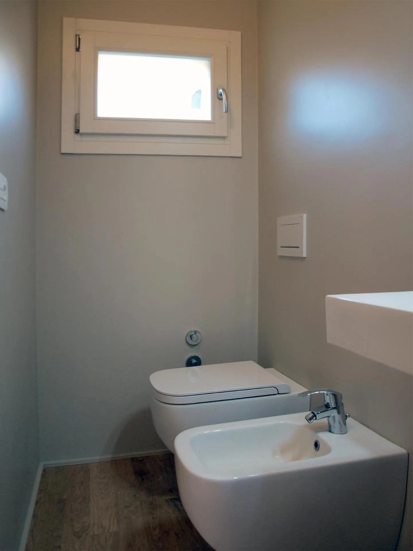 Bathroom in Cosmopolitan Central Rooms