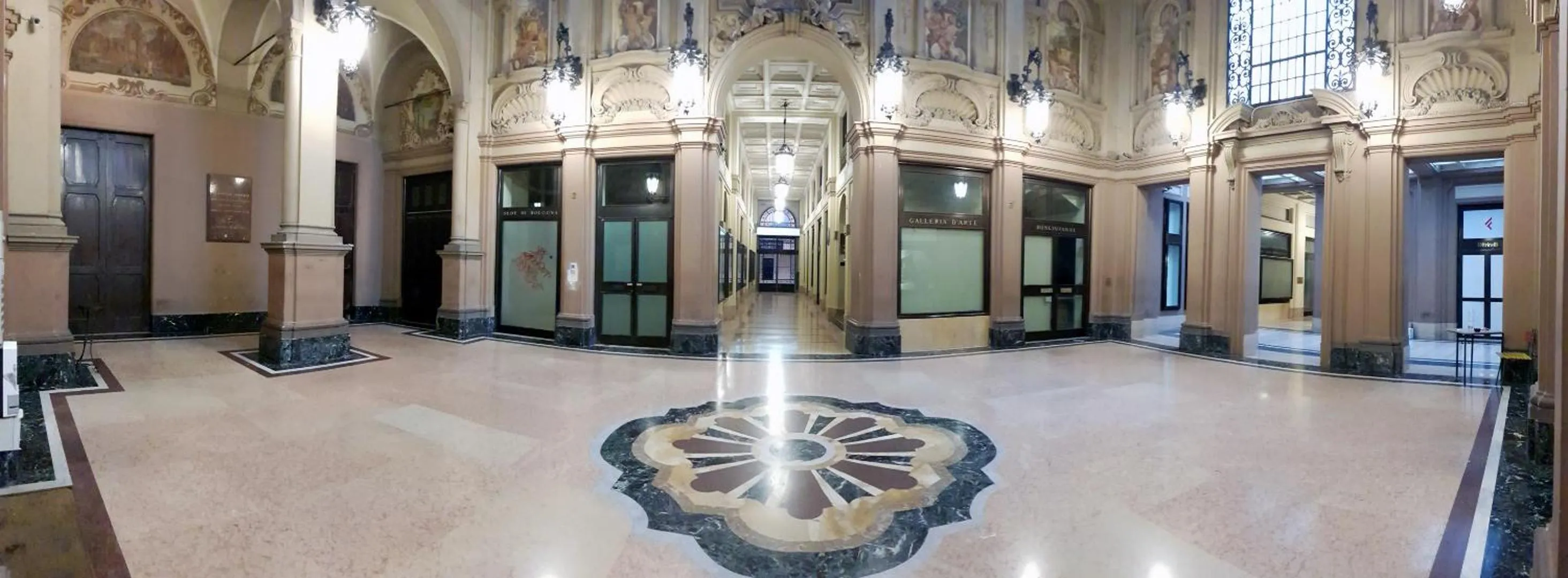 Facade/entrance in Cosmopolitan Central Rooms