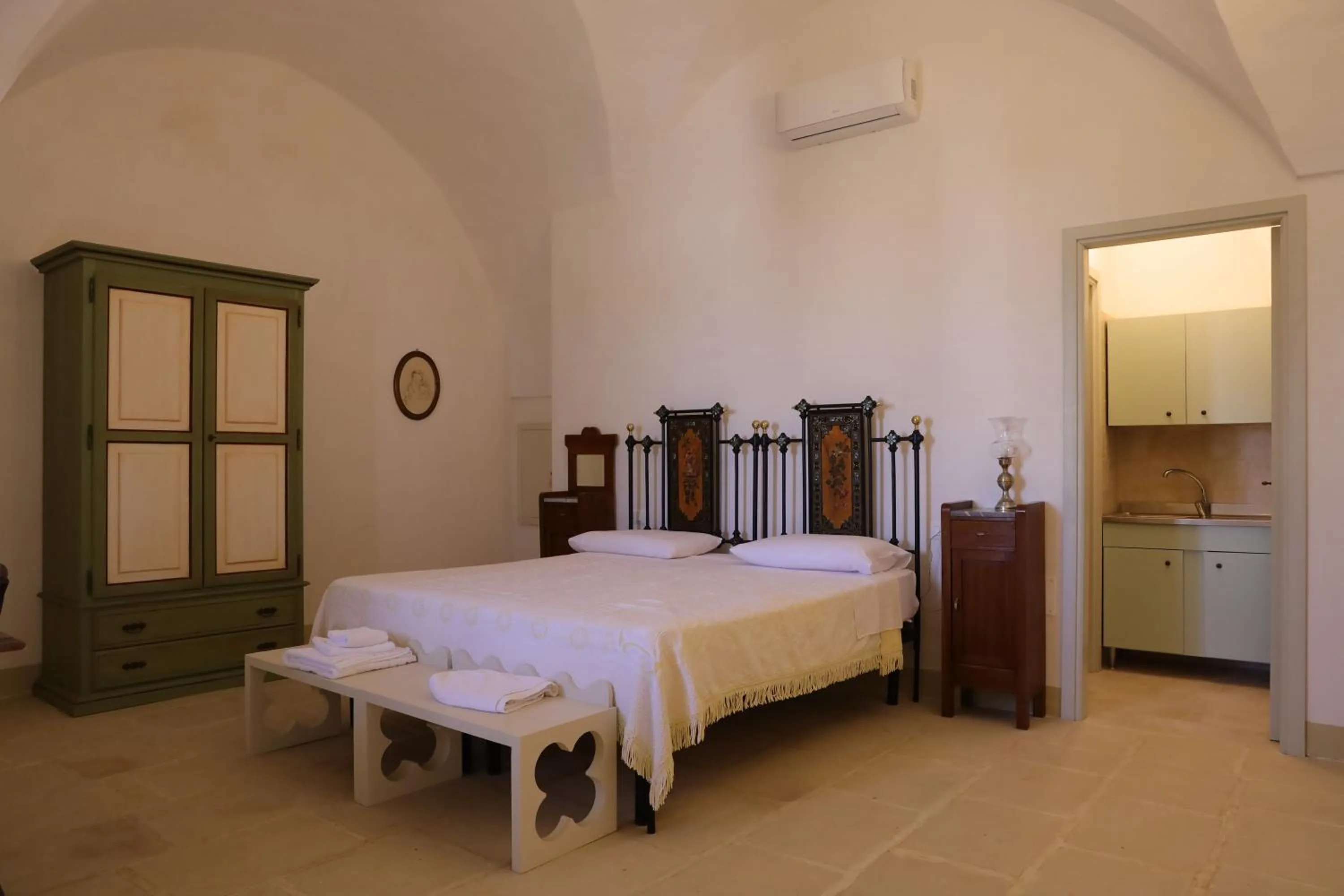 Bed in masseria Carlini