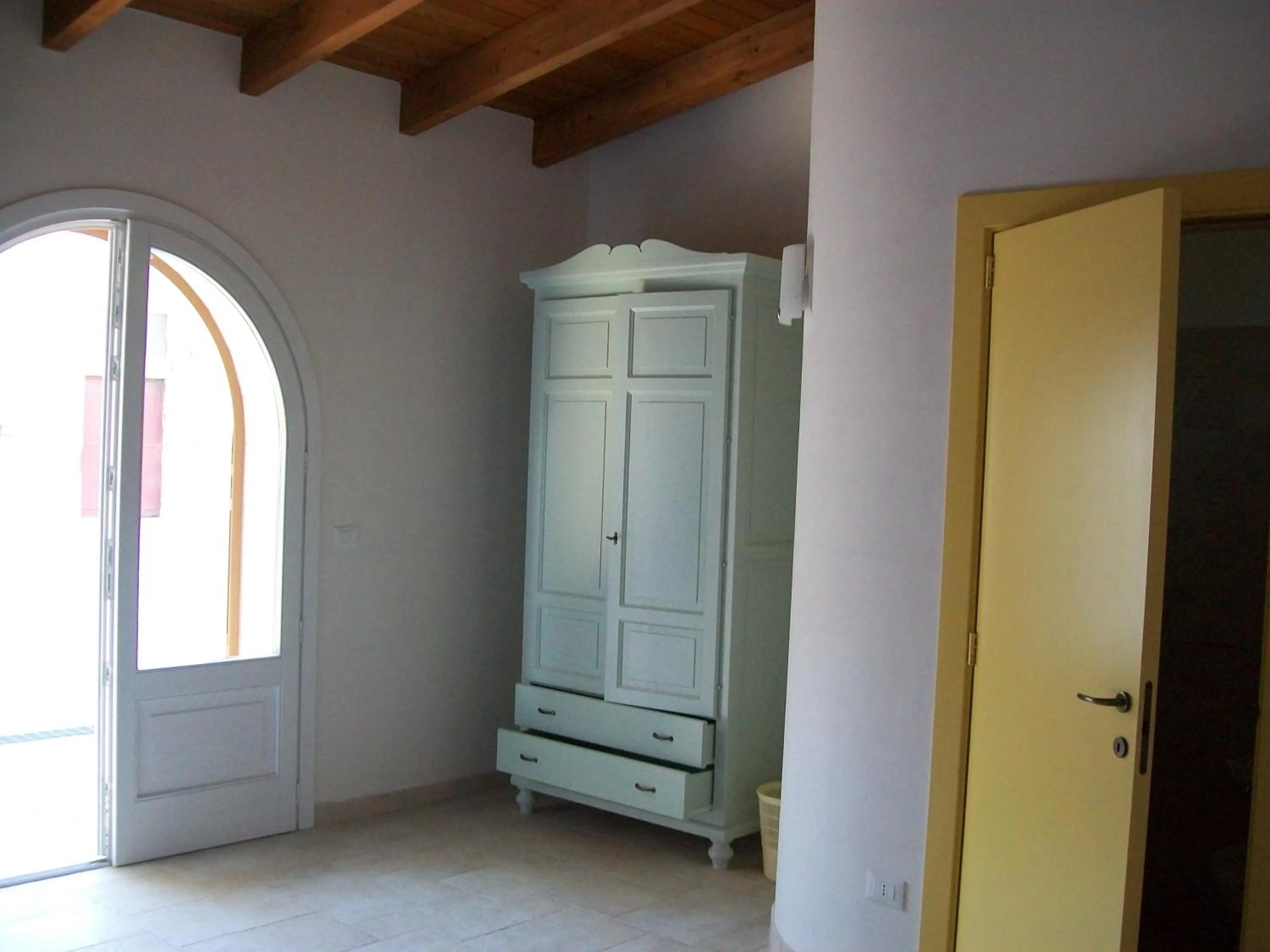 wardrobe in masseria Carlini