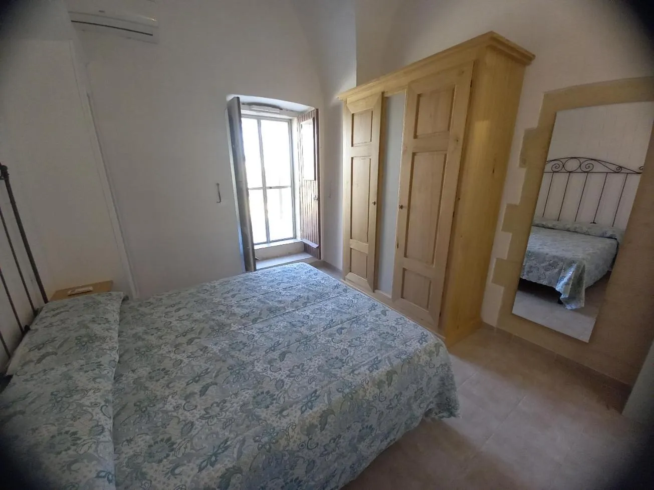 Bedroom, Bed in masseria Carlini