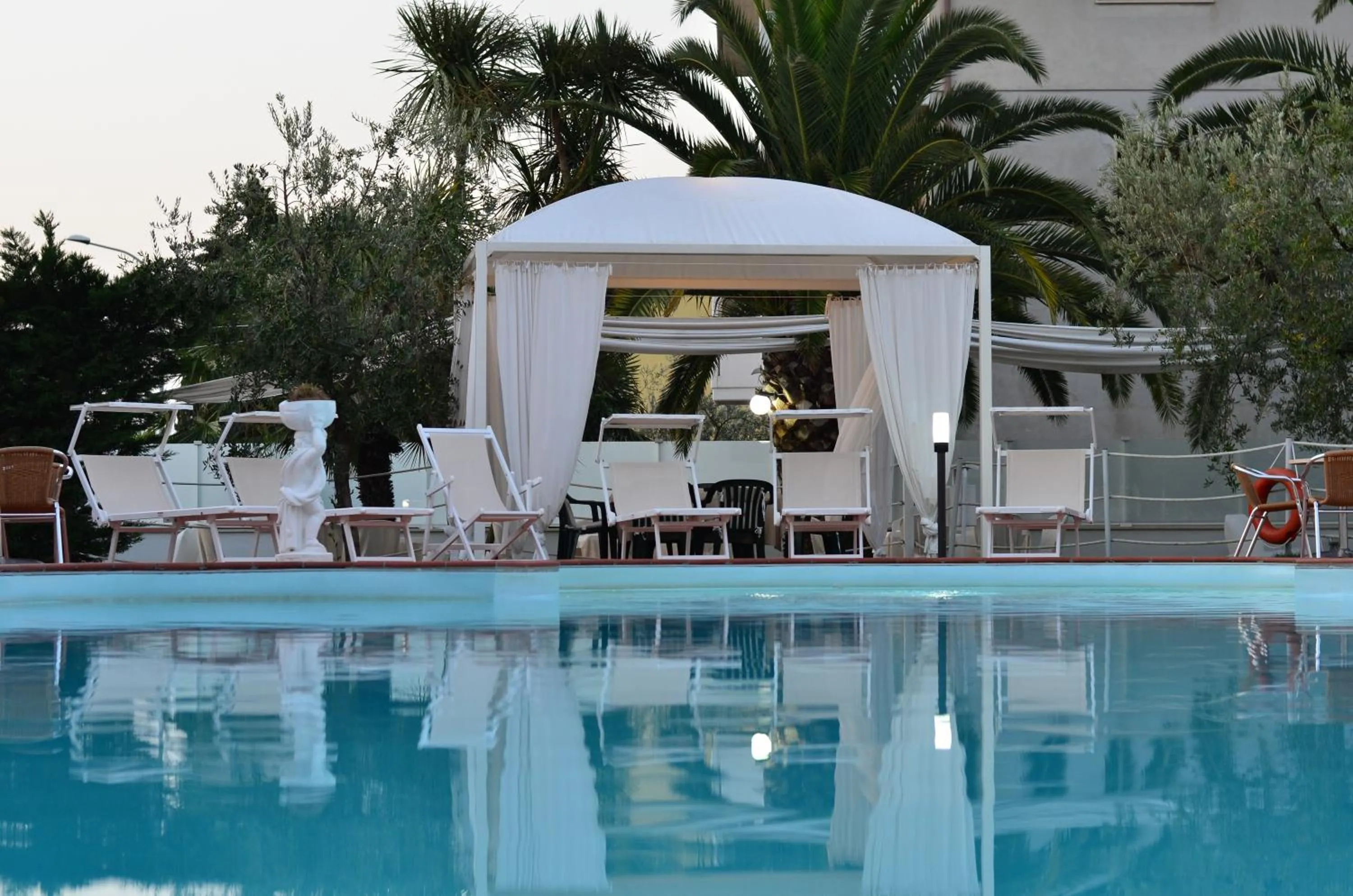 Swimming pool in Hotel Parco degli Ulivi