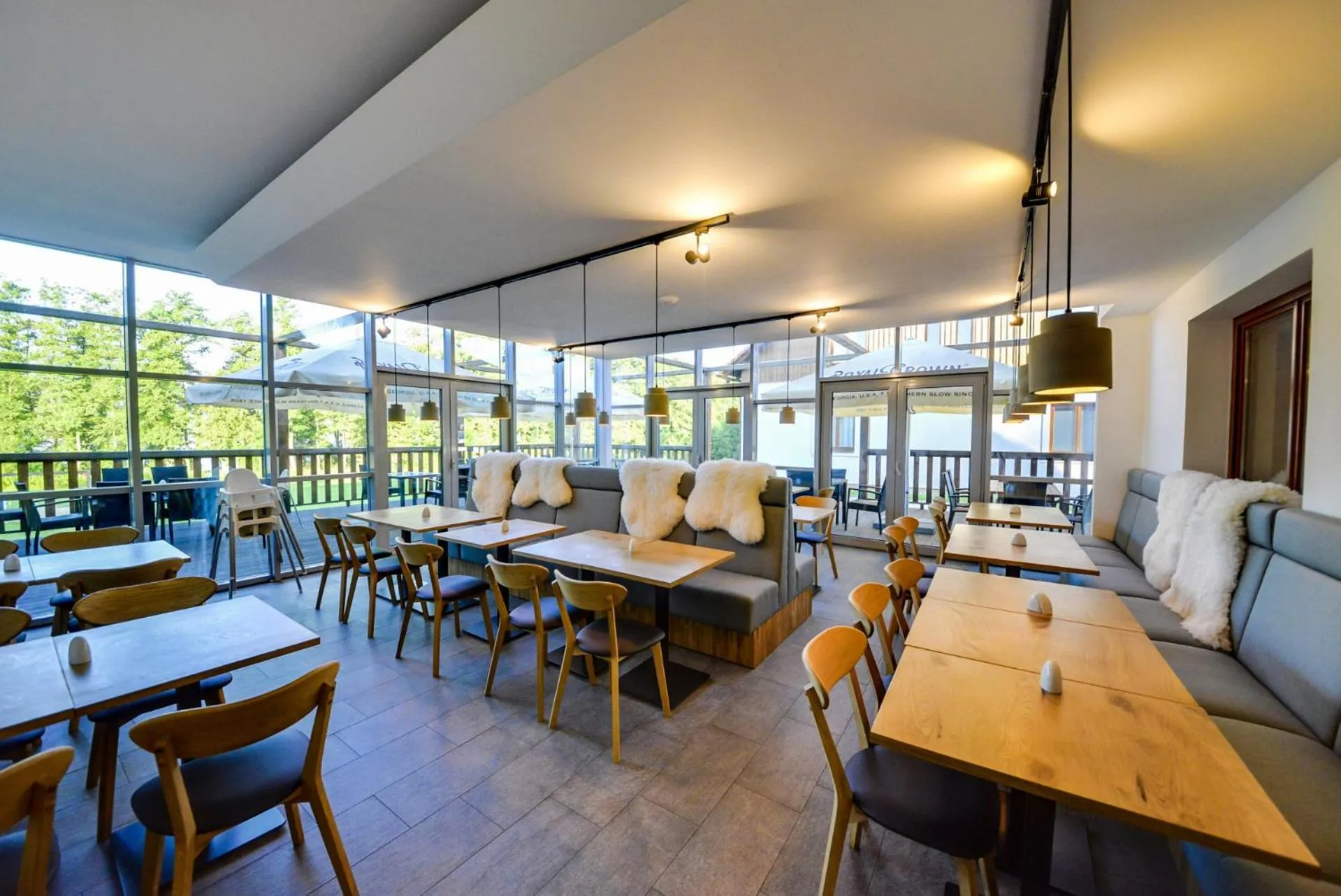 Restaurant/places to eat in Resort Orsino