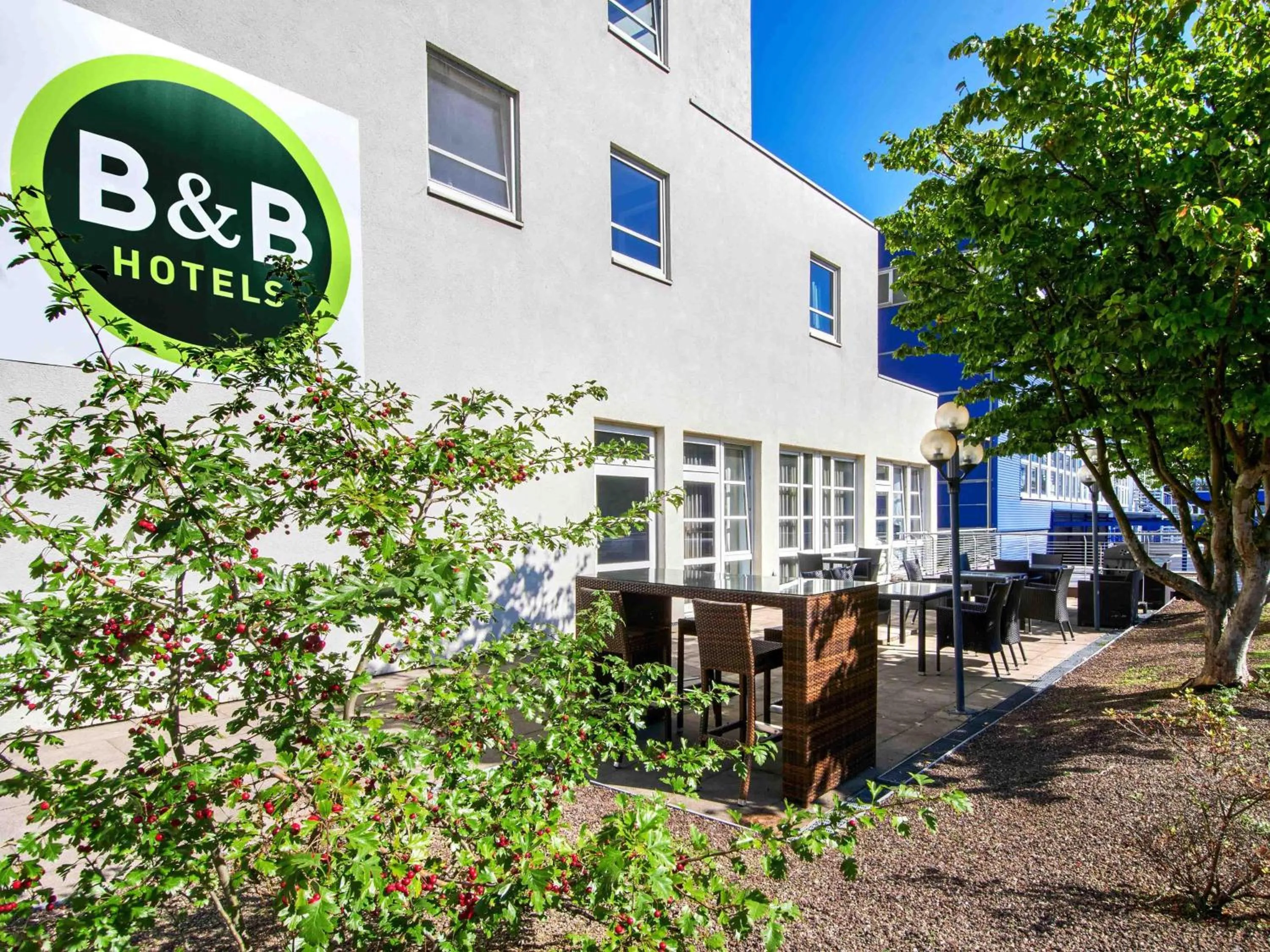 Property building in B&B Hotel Offenbach-Kaiserlei