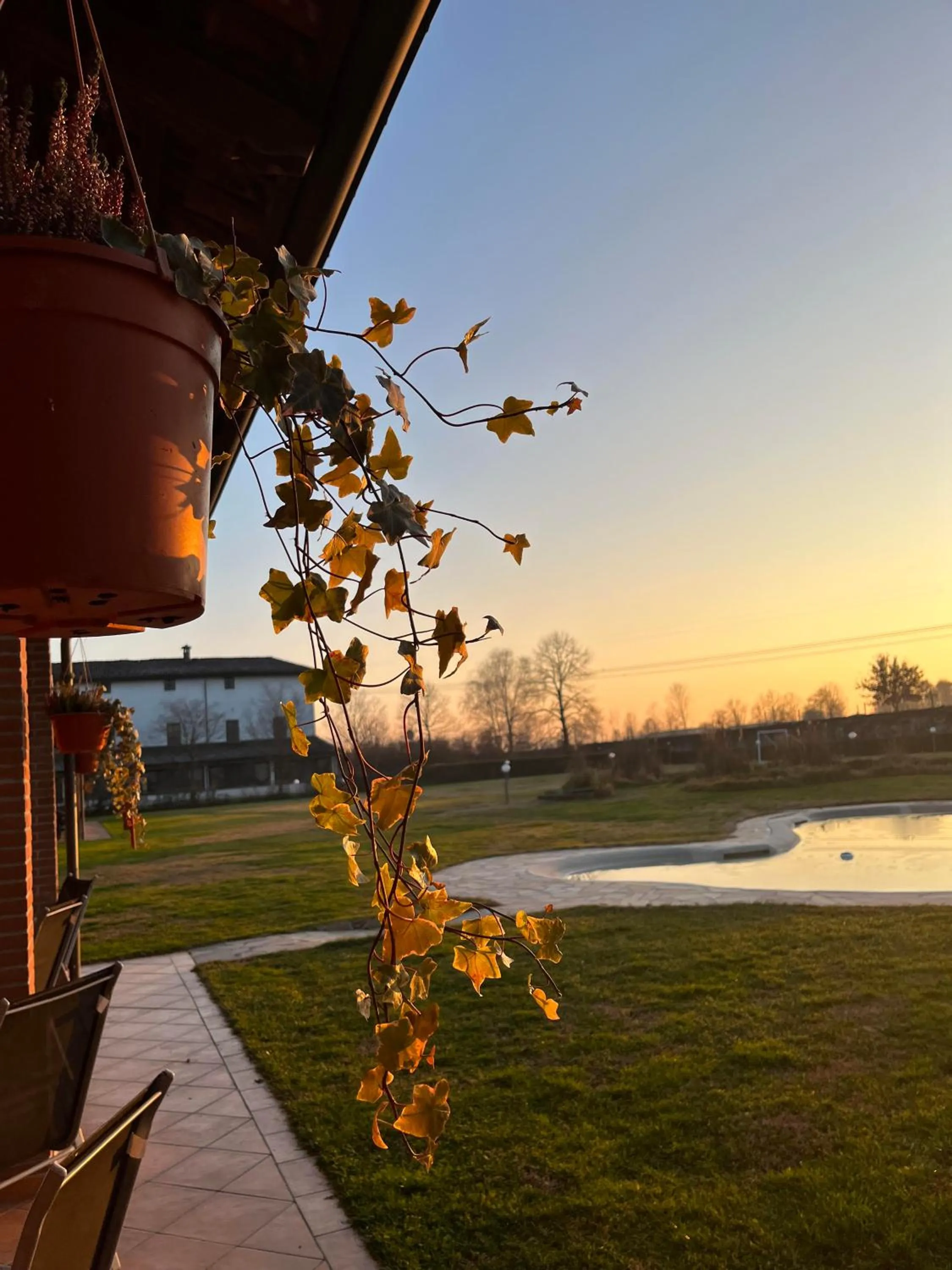 Property building in Albergo Cosmera