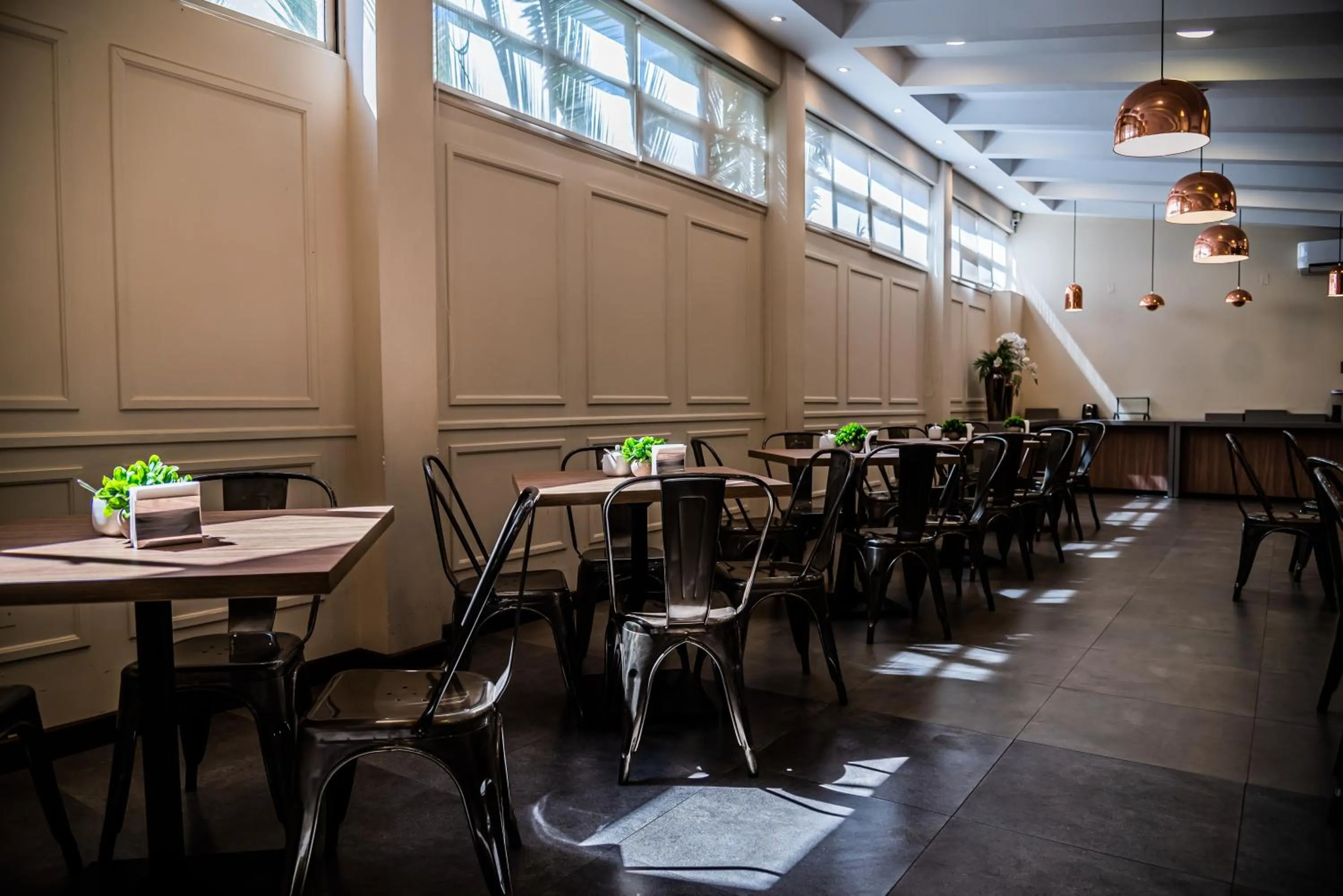 Dining area in Domani Hotel Boutique