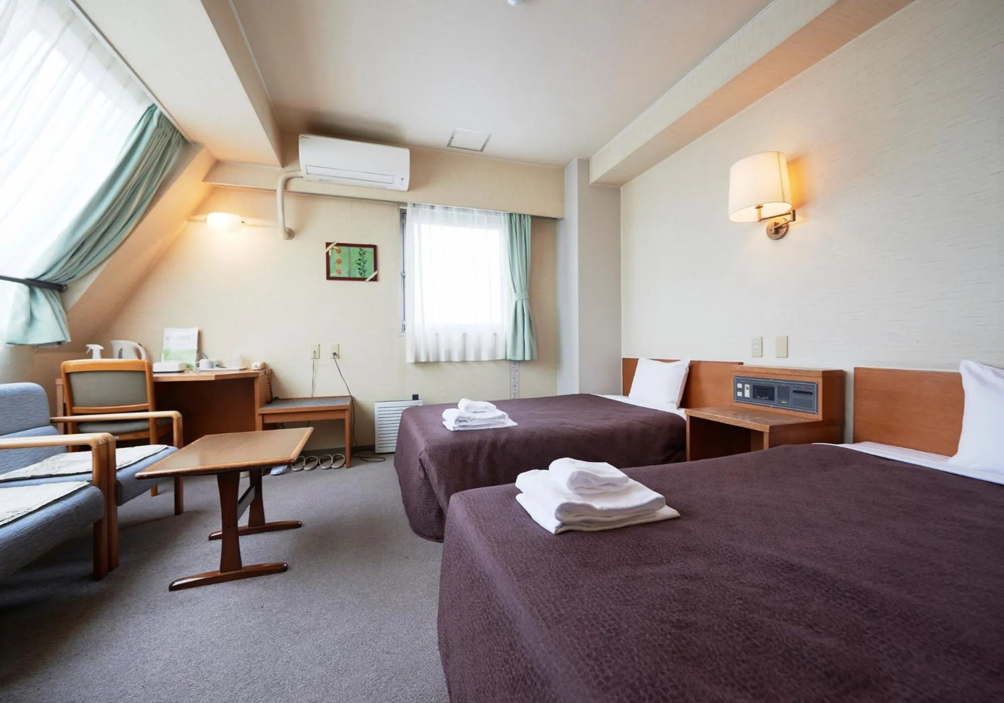 Photo of the whole room, Bed in Select Inn Yaizu Ekimae