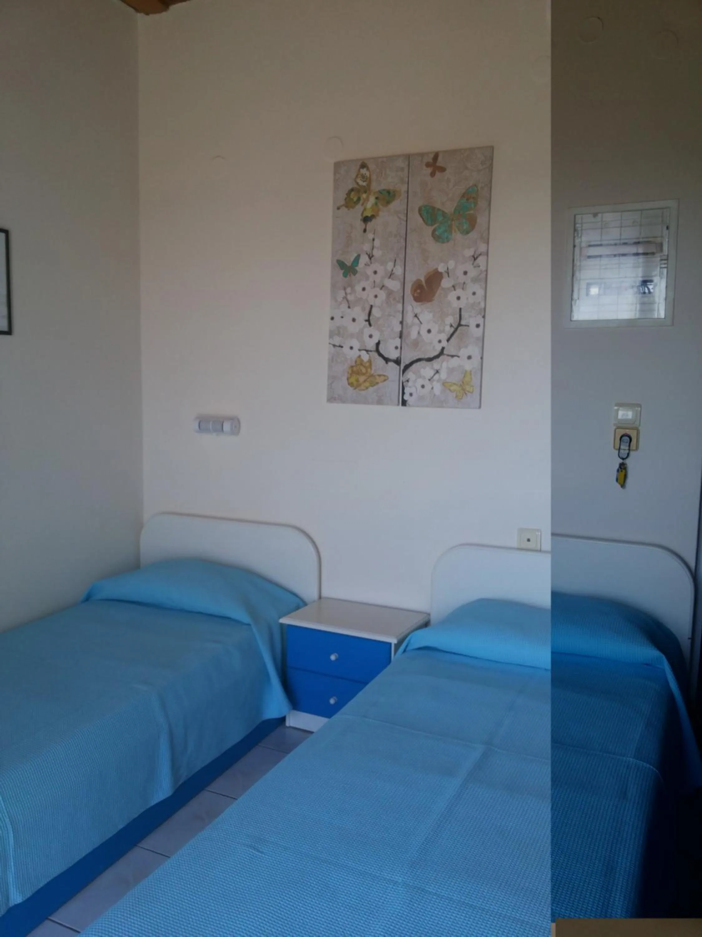 Photo of the whole room, Bed in Troulis Seaside