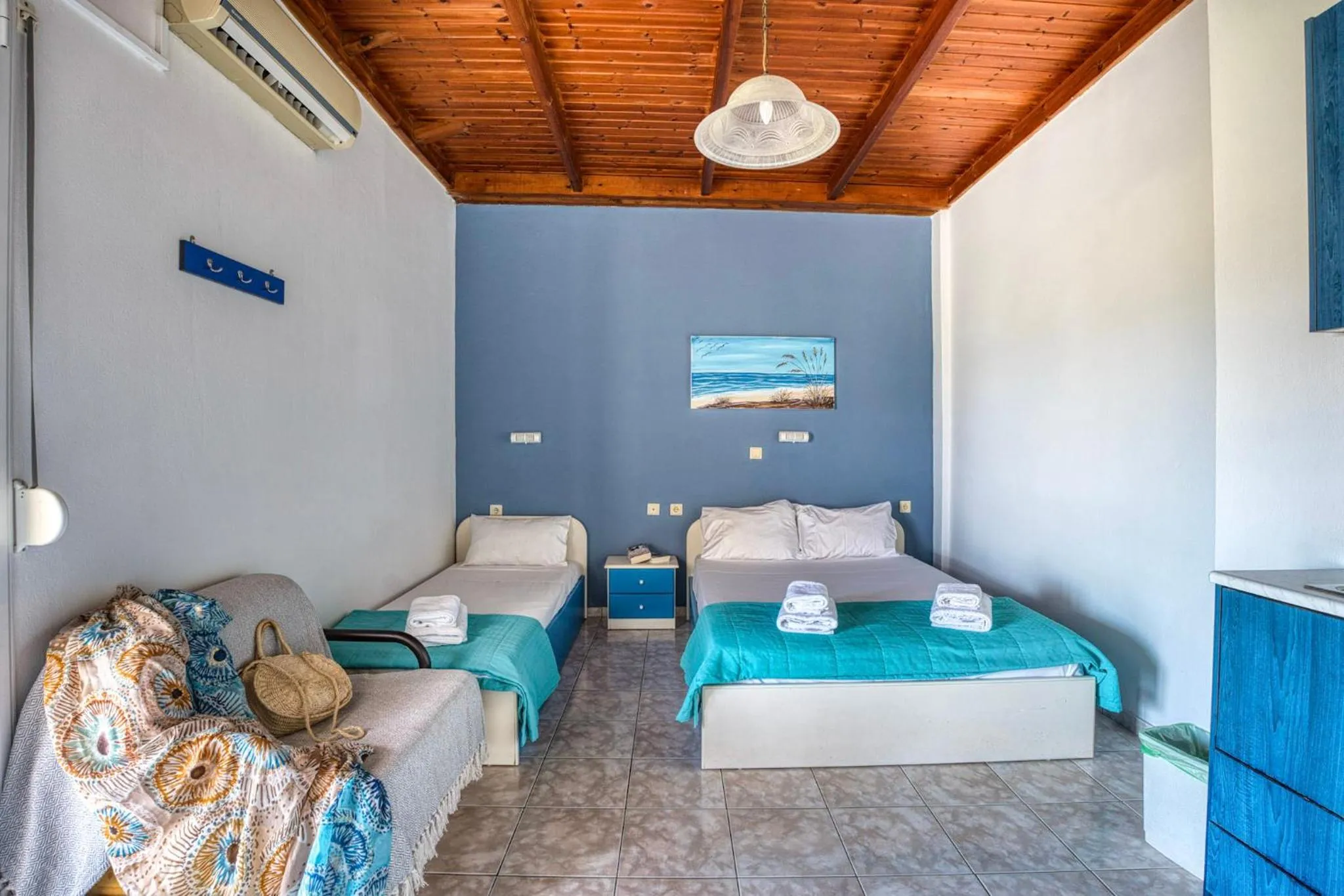 Photo of the whole room, Bed in Troulis Seaside