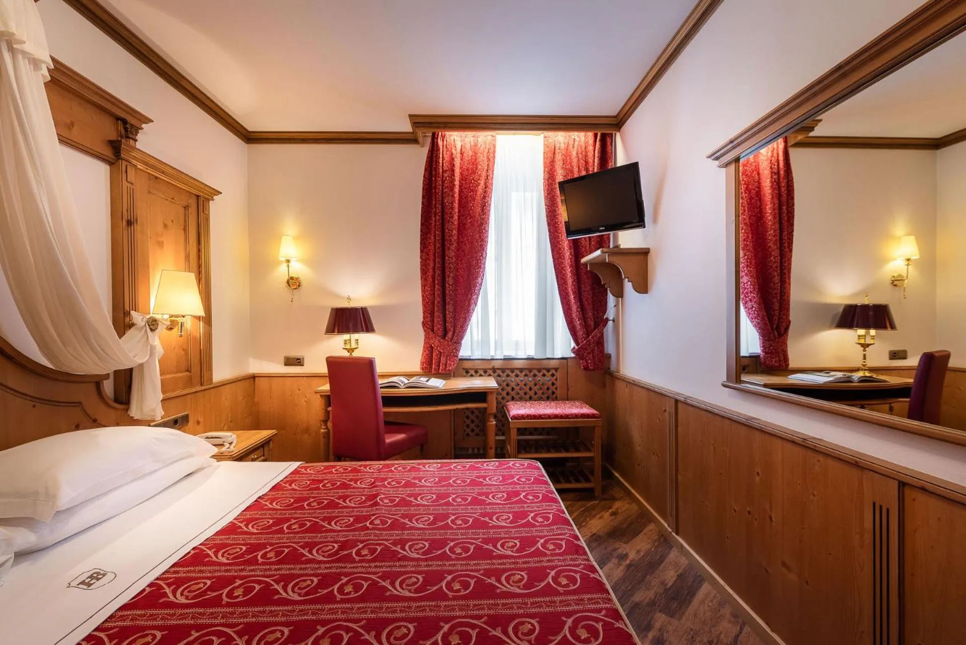 Bed in Hotel Belvedere