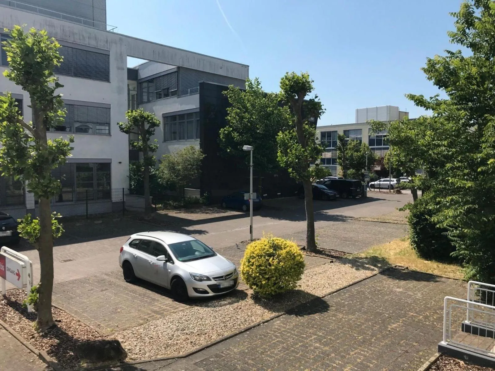 Parking in ibis Hotel Frankfurt Messe West