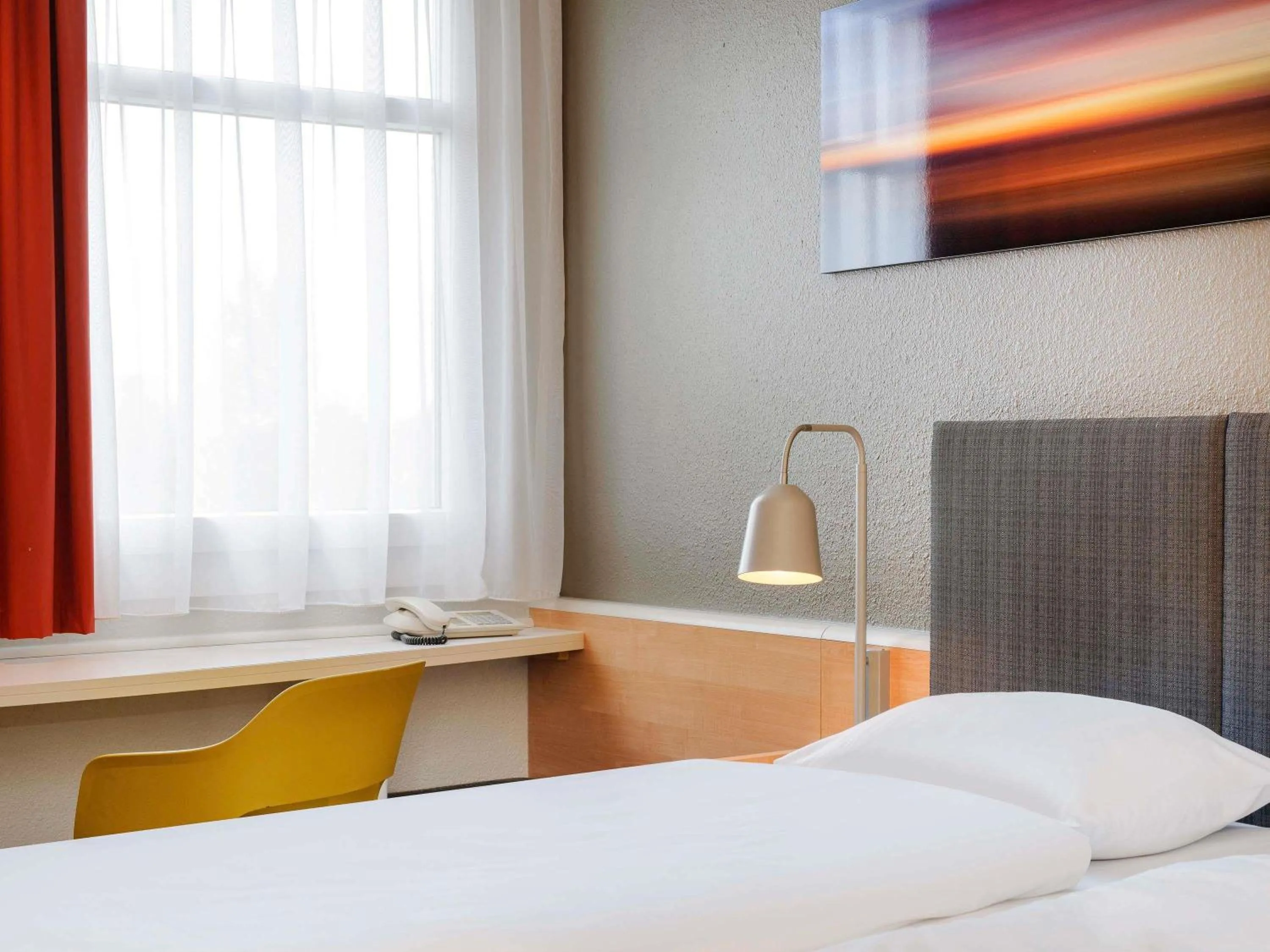 Bedroom, Bed in ibis Hotel Frankfurt Messe West