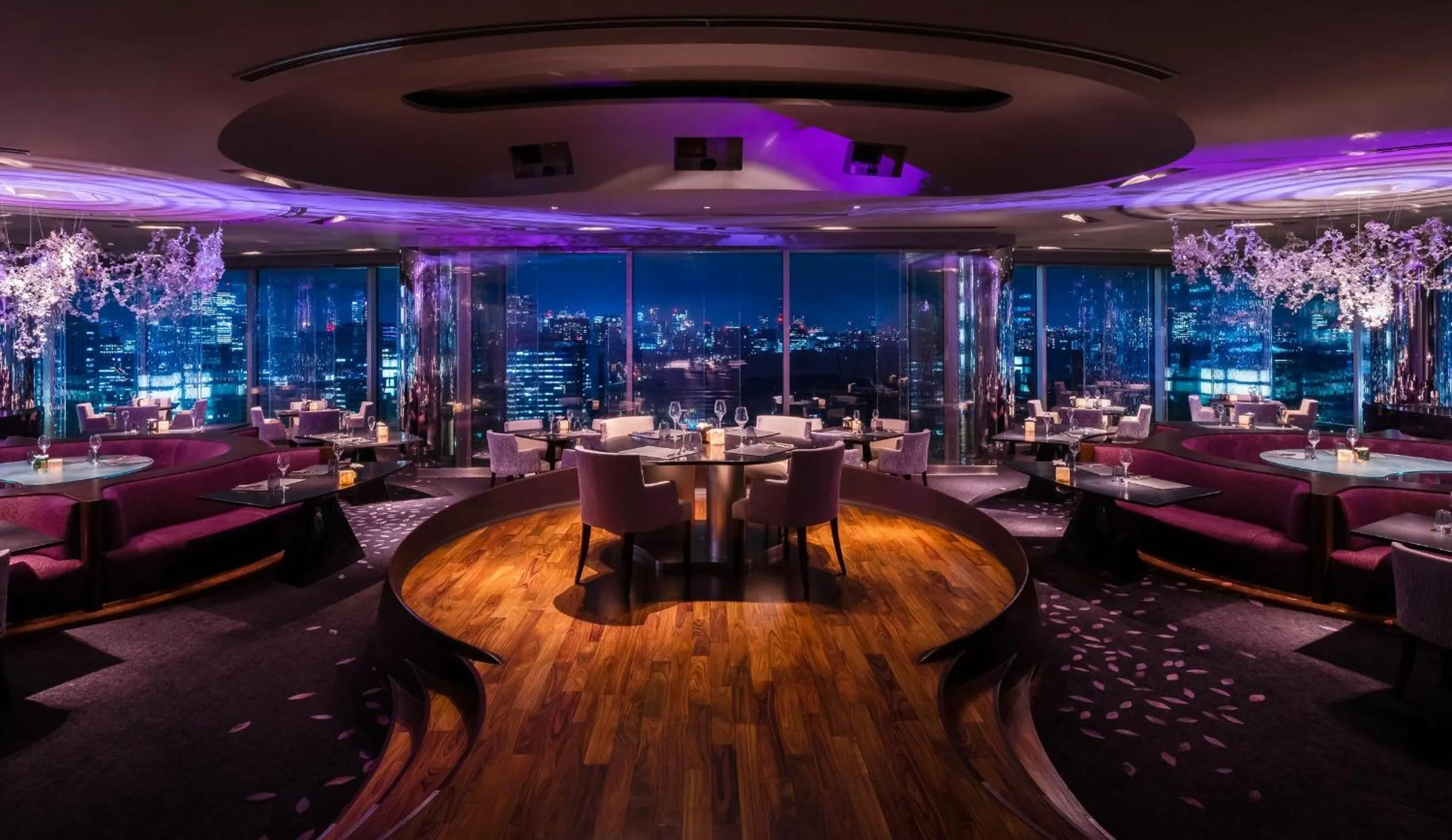 Restaurant/places to eat in The Peninsula Tokyo