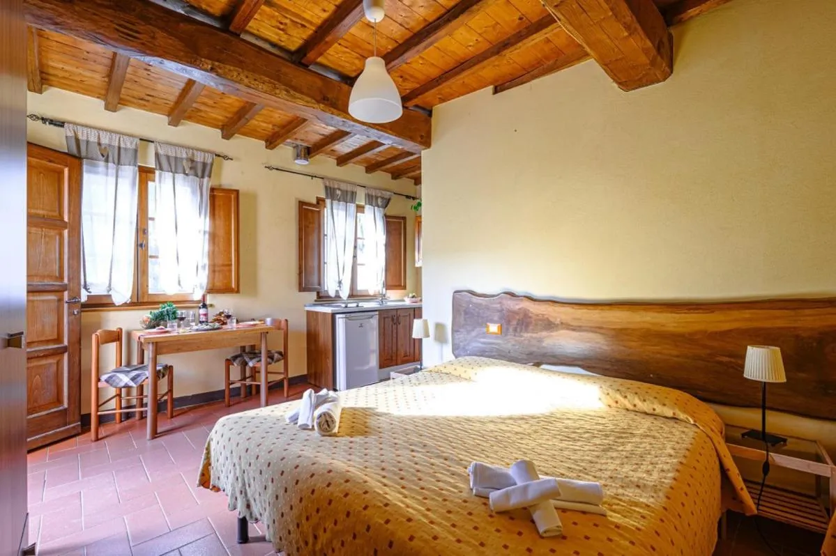 Bed in Agriturismo Pian di Fiume