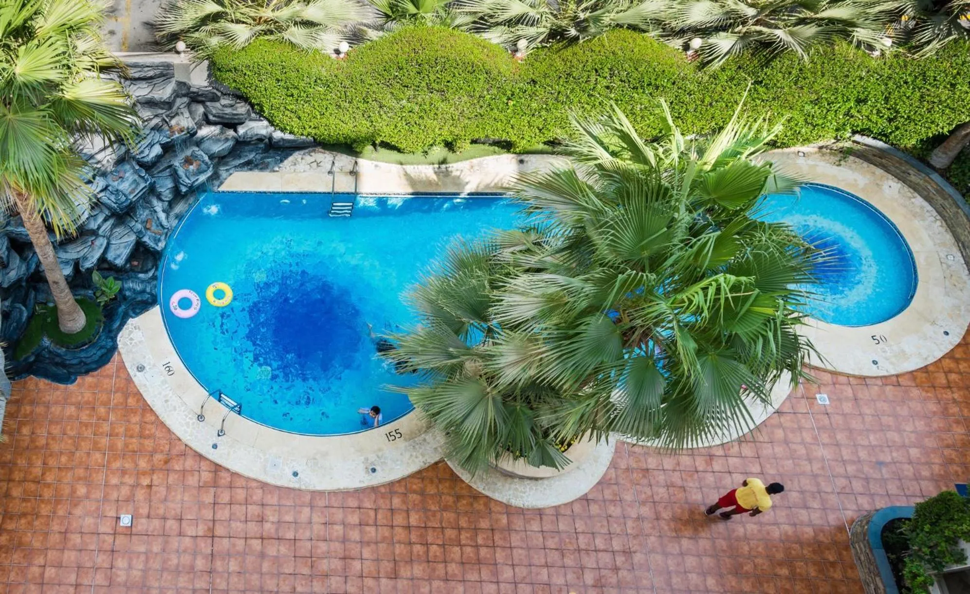 Swimming pool in Boudl Al Shatea