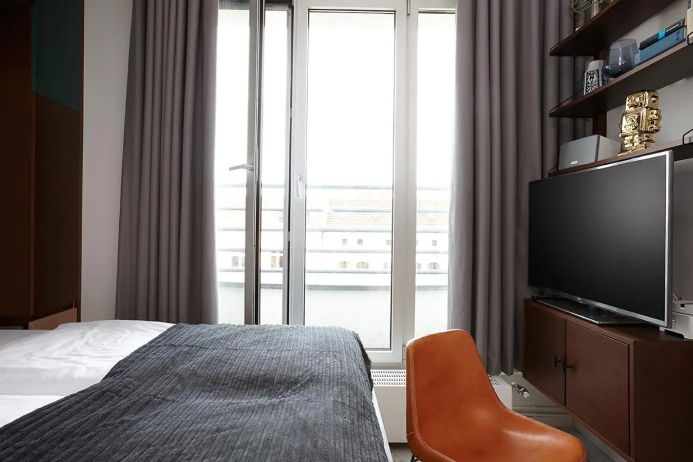 Bedroom, Bed in Generator Berlin Mitte