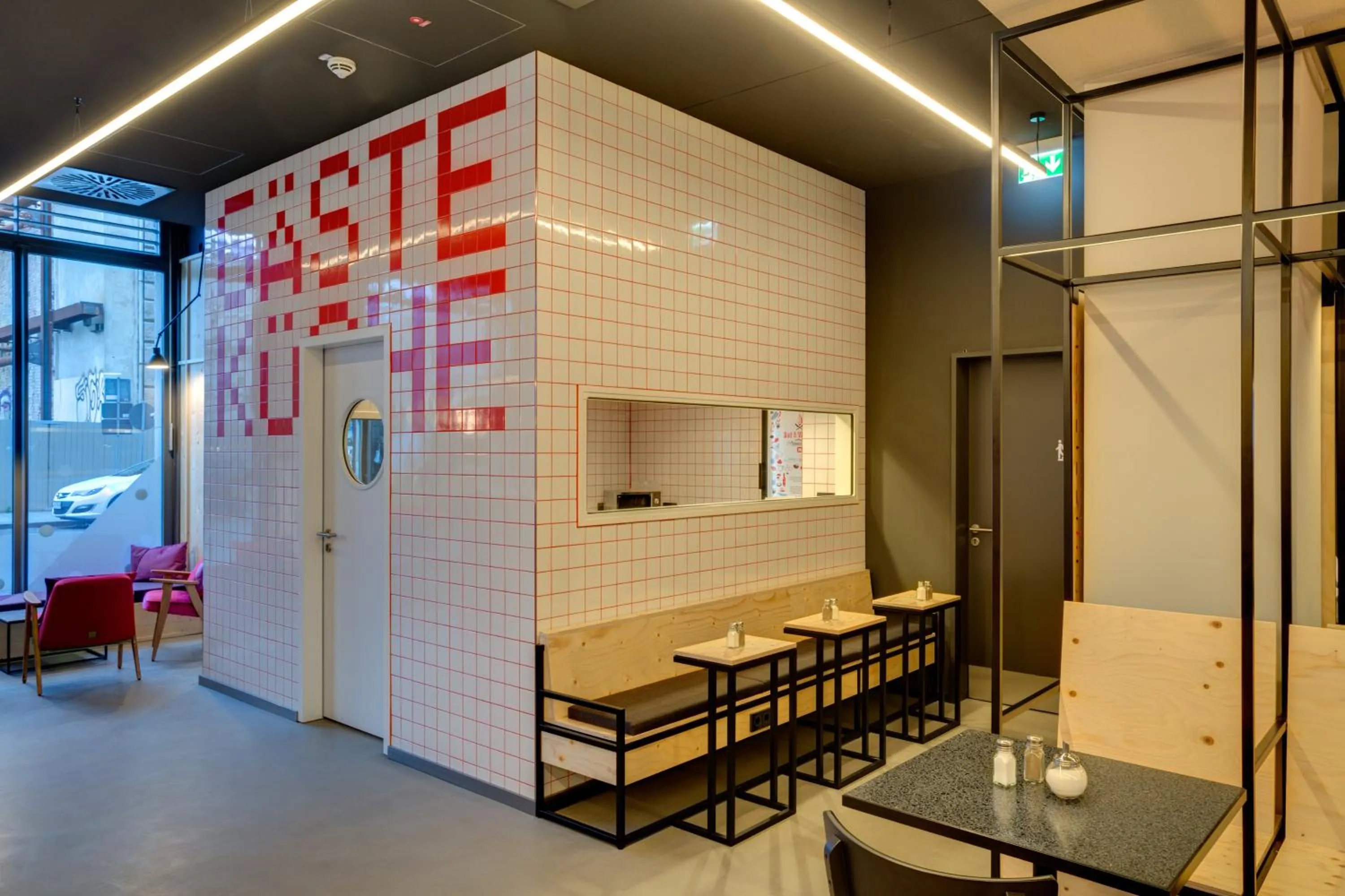 Kitchen or kitchenette in MEININGER Hotel Leipzig Hauptbahnhof