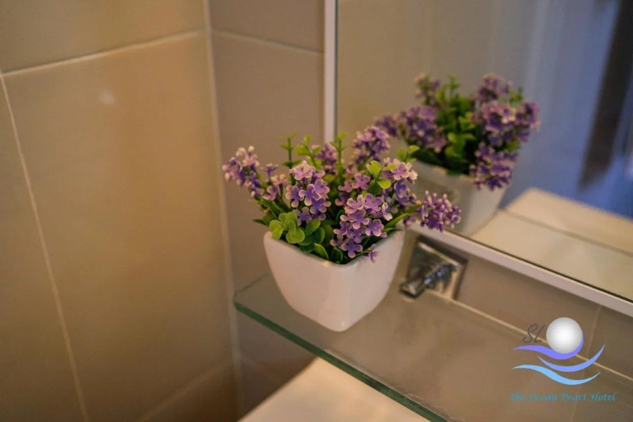 The Ocean Pearl Hotel Negombo