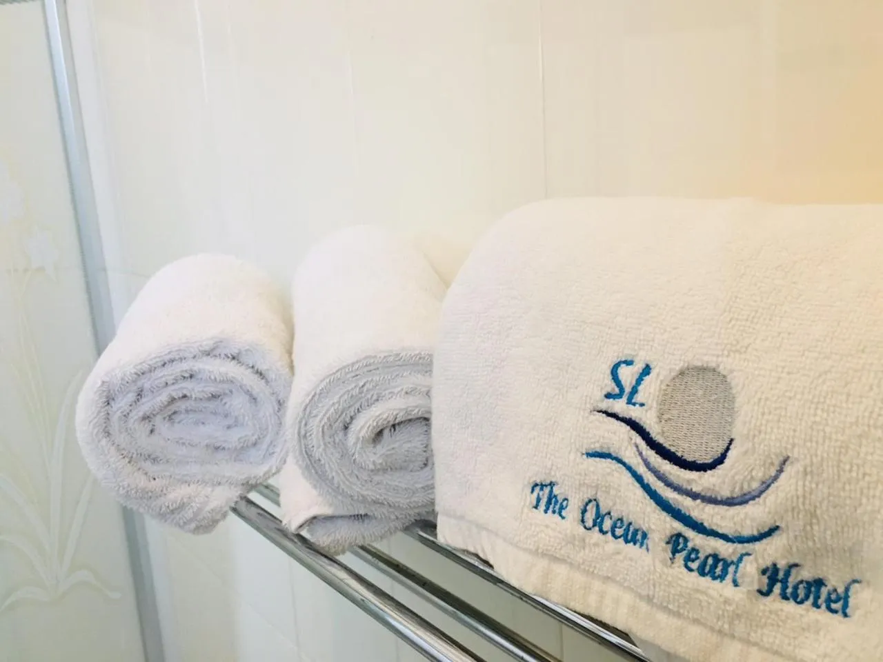 Bathroom in The Ocean Pearl Hotel Negombo