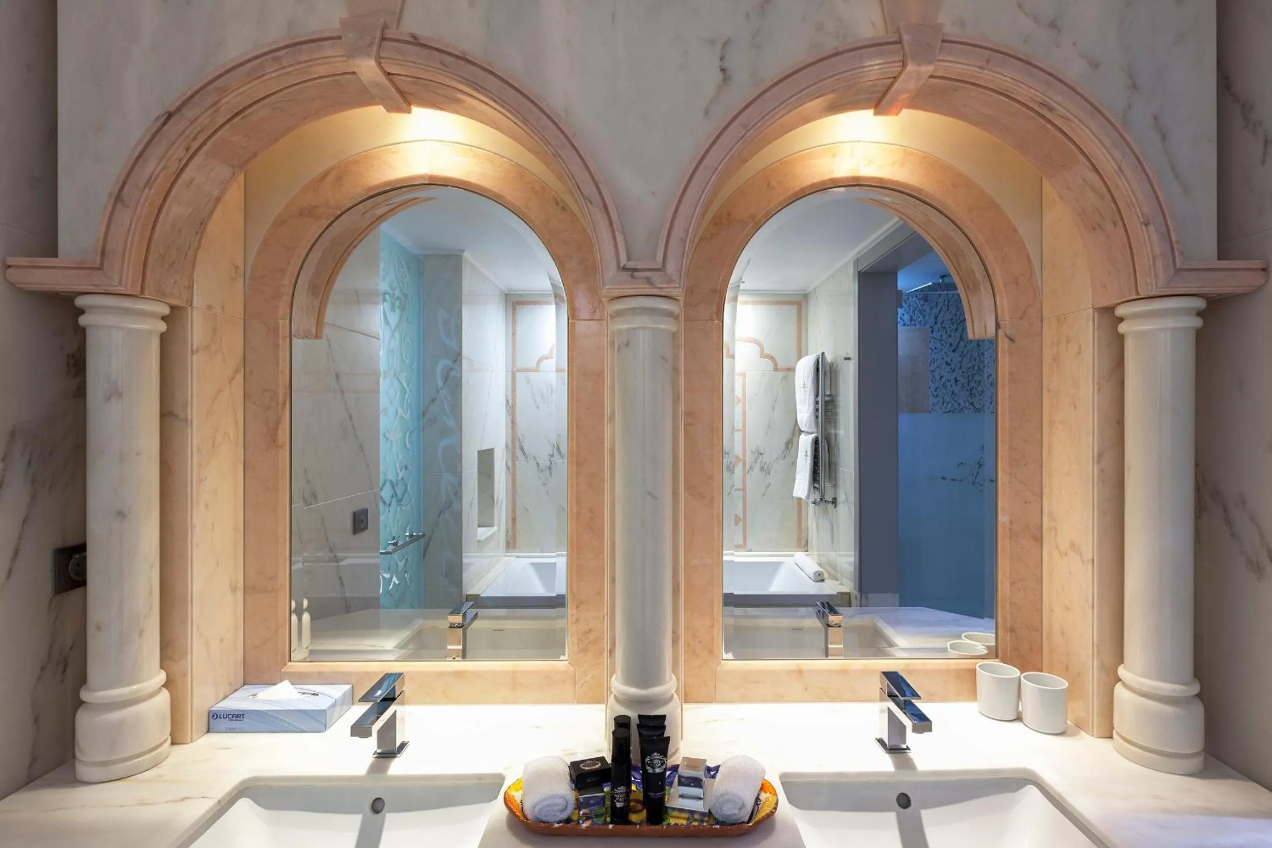 Shower in Alentejo Marmòris Hotel & Spa