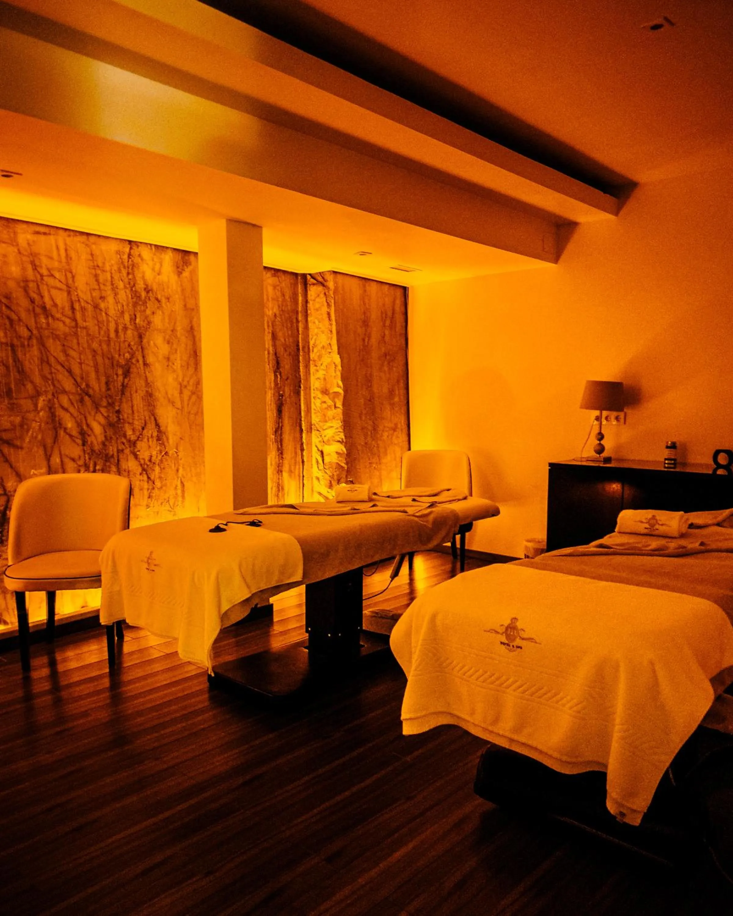 Massage, Bed in Alentejo Marmòris Hotel & Spa