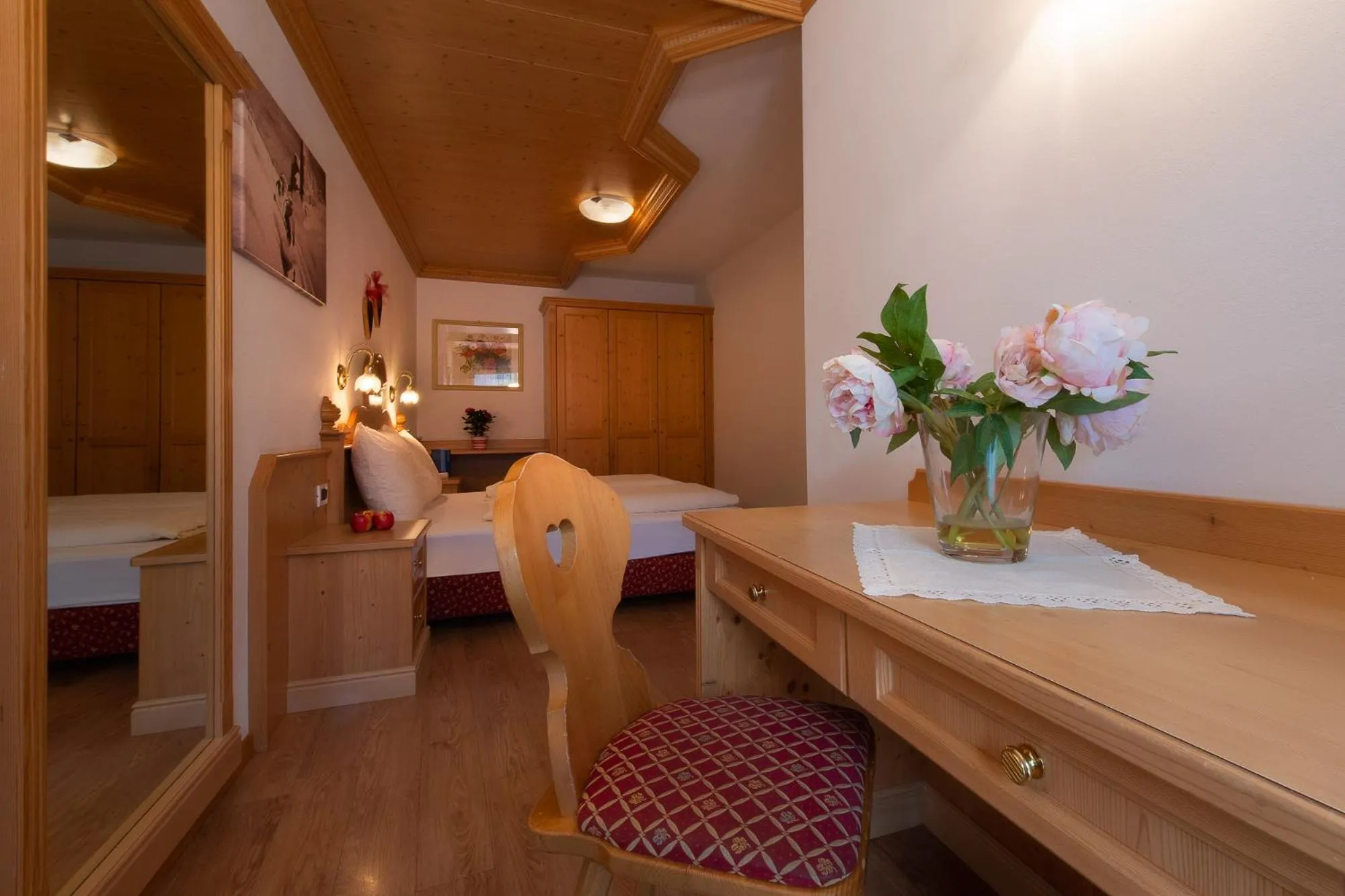 Decorative detail, Bed in Residence Barbara