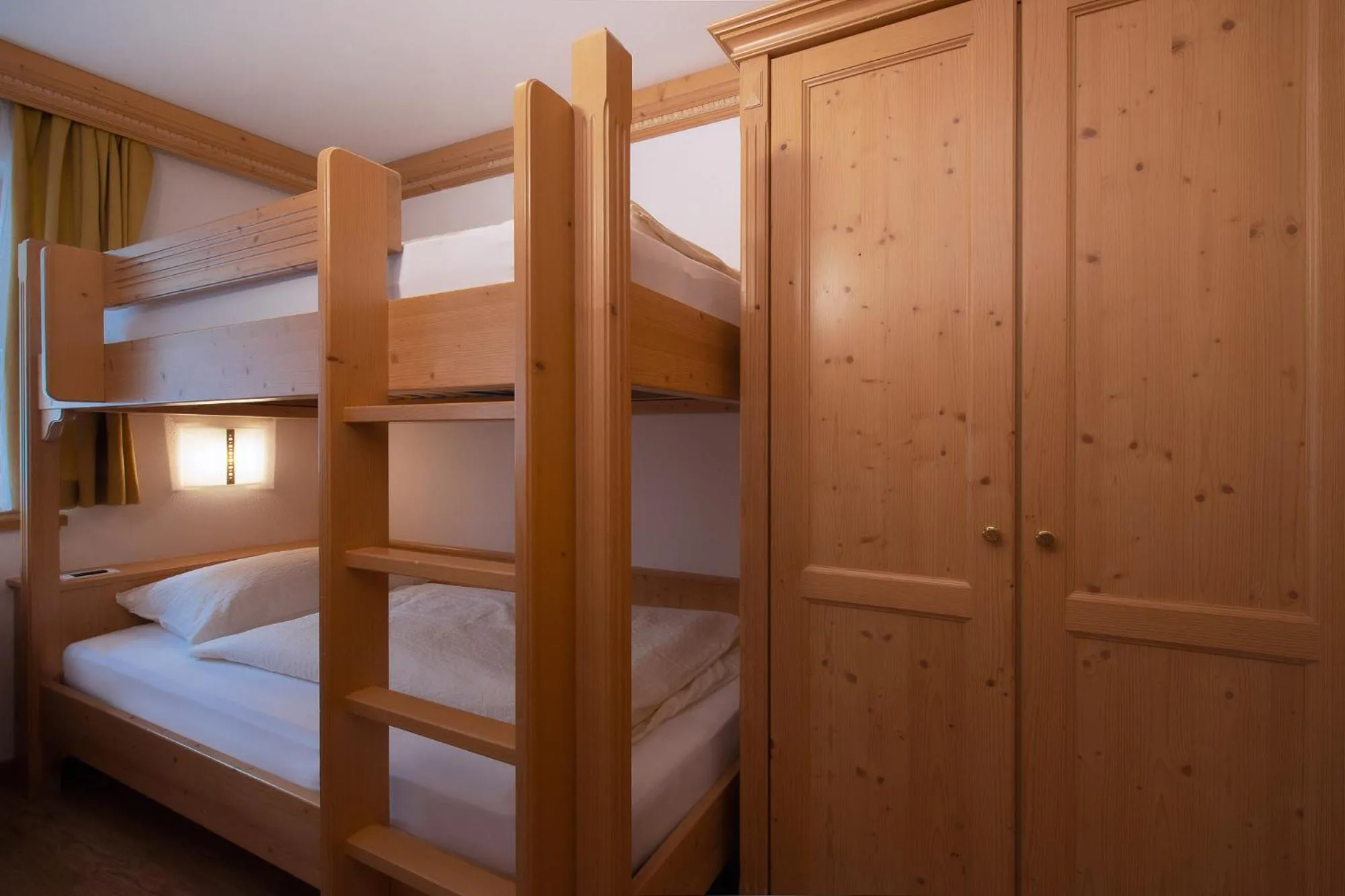 Other, Bed in Residence Barbara