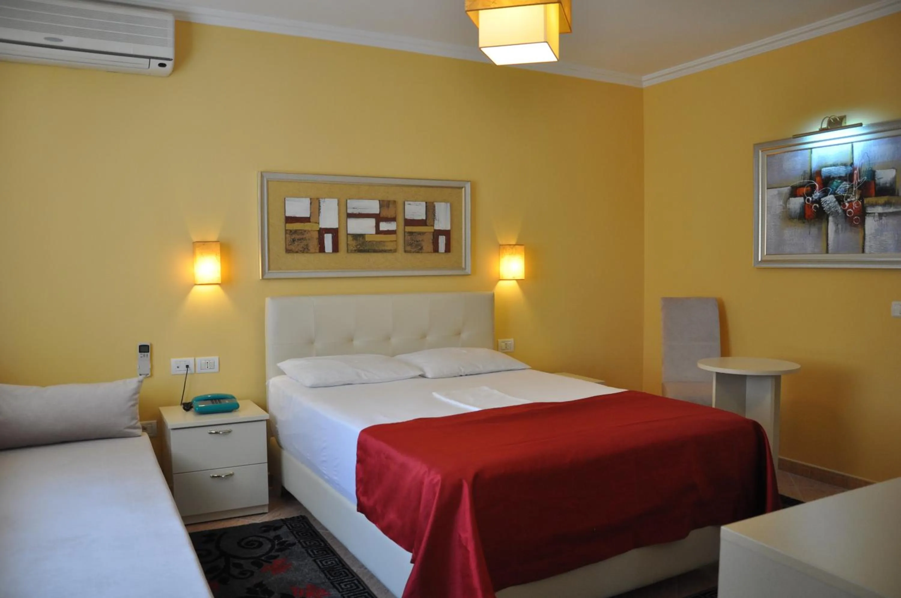 Bedroom, Bed in Hotel Pik Loti
