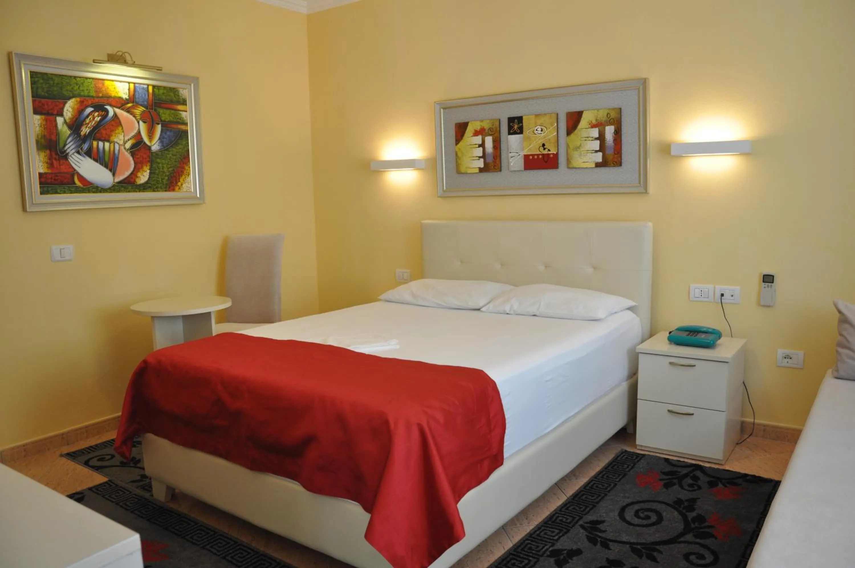 Bedroom, Bed in Hotel Pik Loti