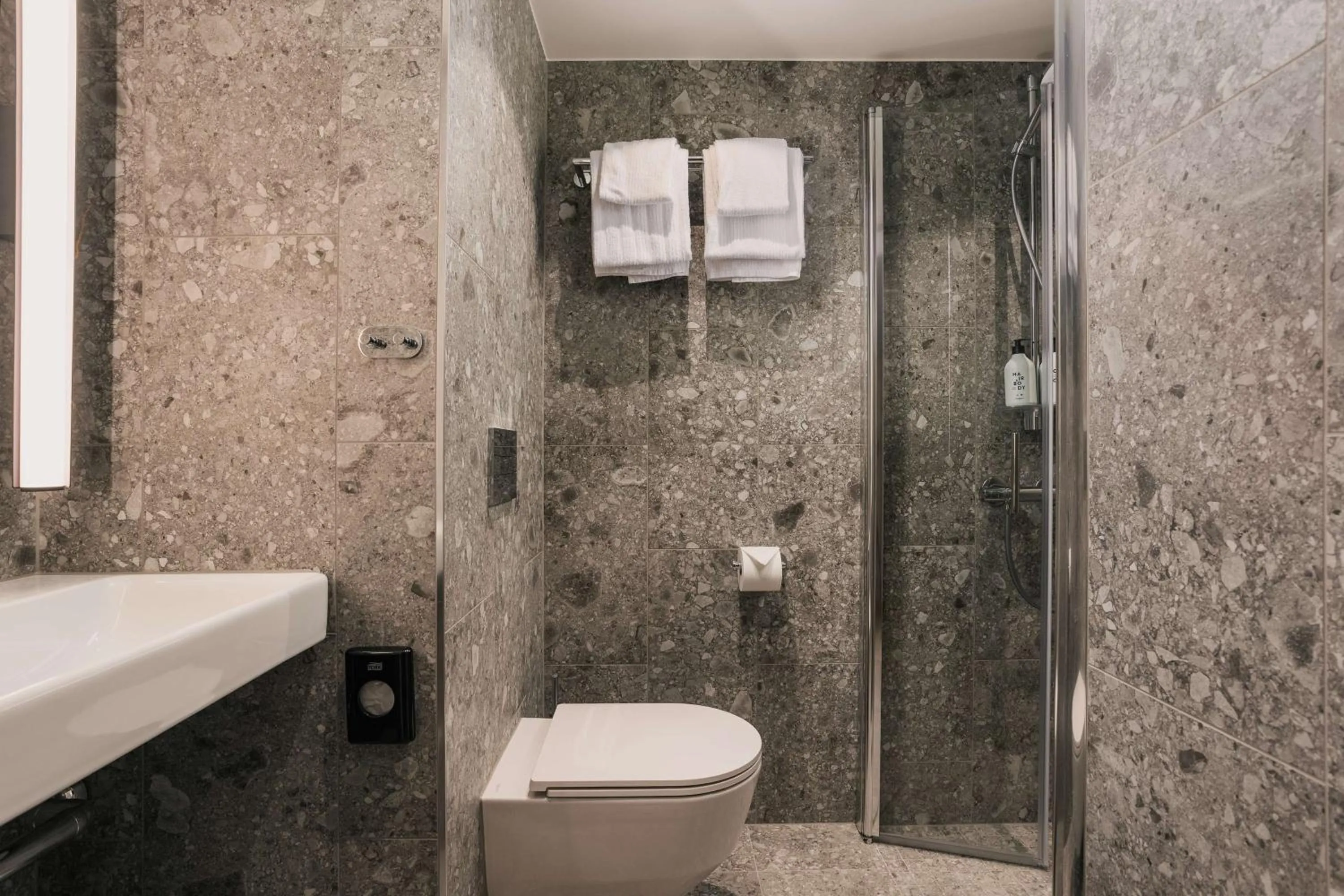 Bathroom in Scandic Gardermoen